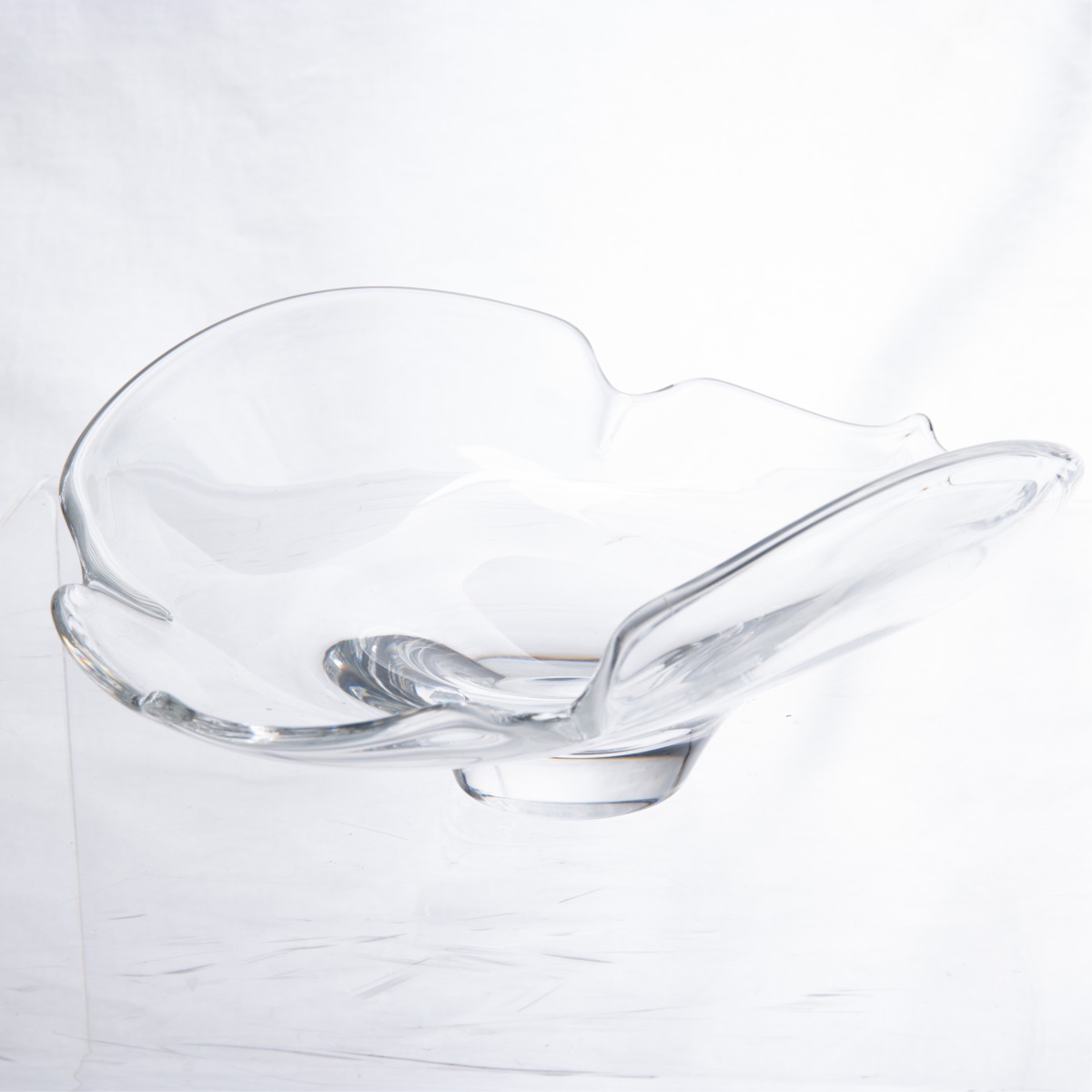 PAIR OF STEUBEN GLASS DISHES - Image 6 of 7