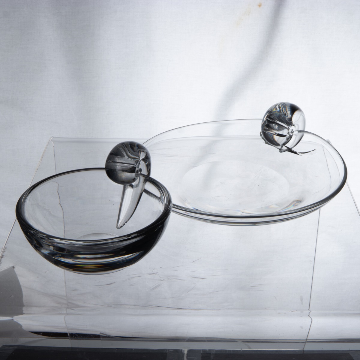 PAIR OF STEUBEN GLASS DISHES - Image 2 of 7