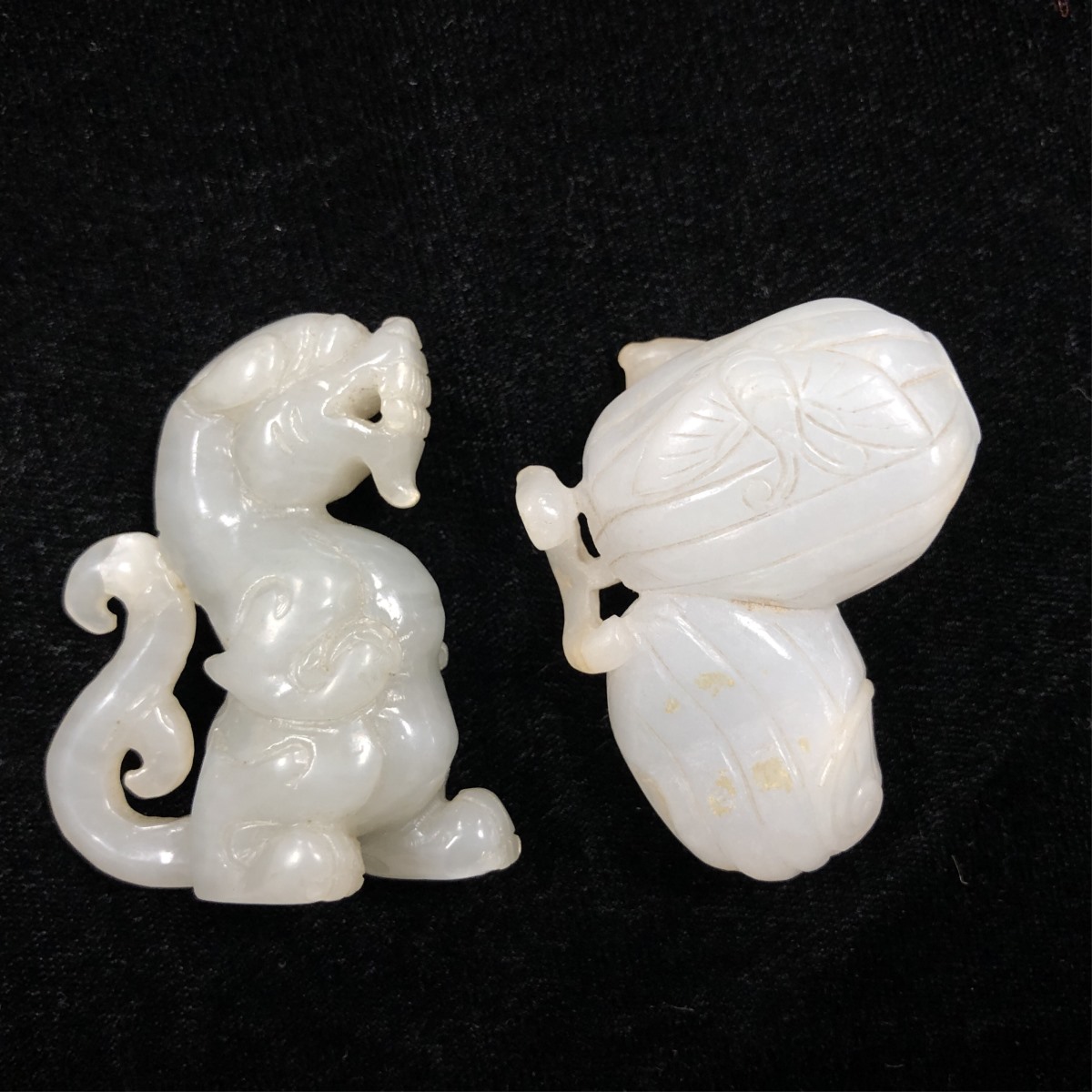 PAIR OF JADE TOGGLES (DRAGON & MELON) - Image 8 of 12