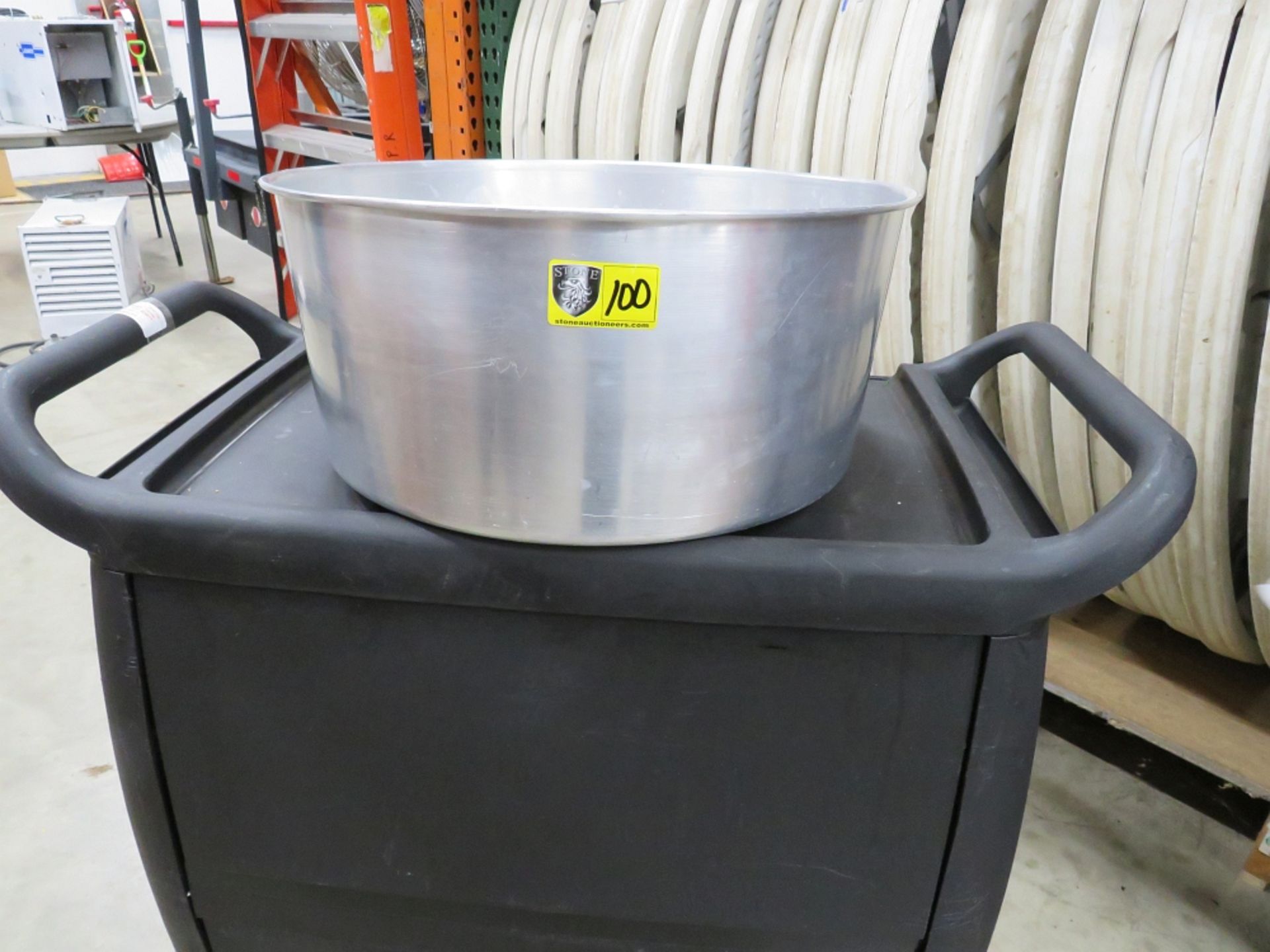 ALUMINUM POT, 20" DIA., 8.5' DEEP