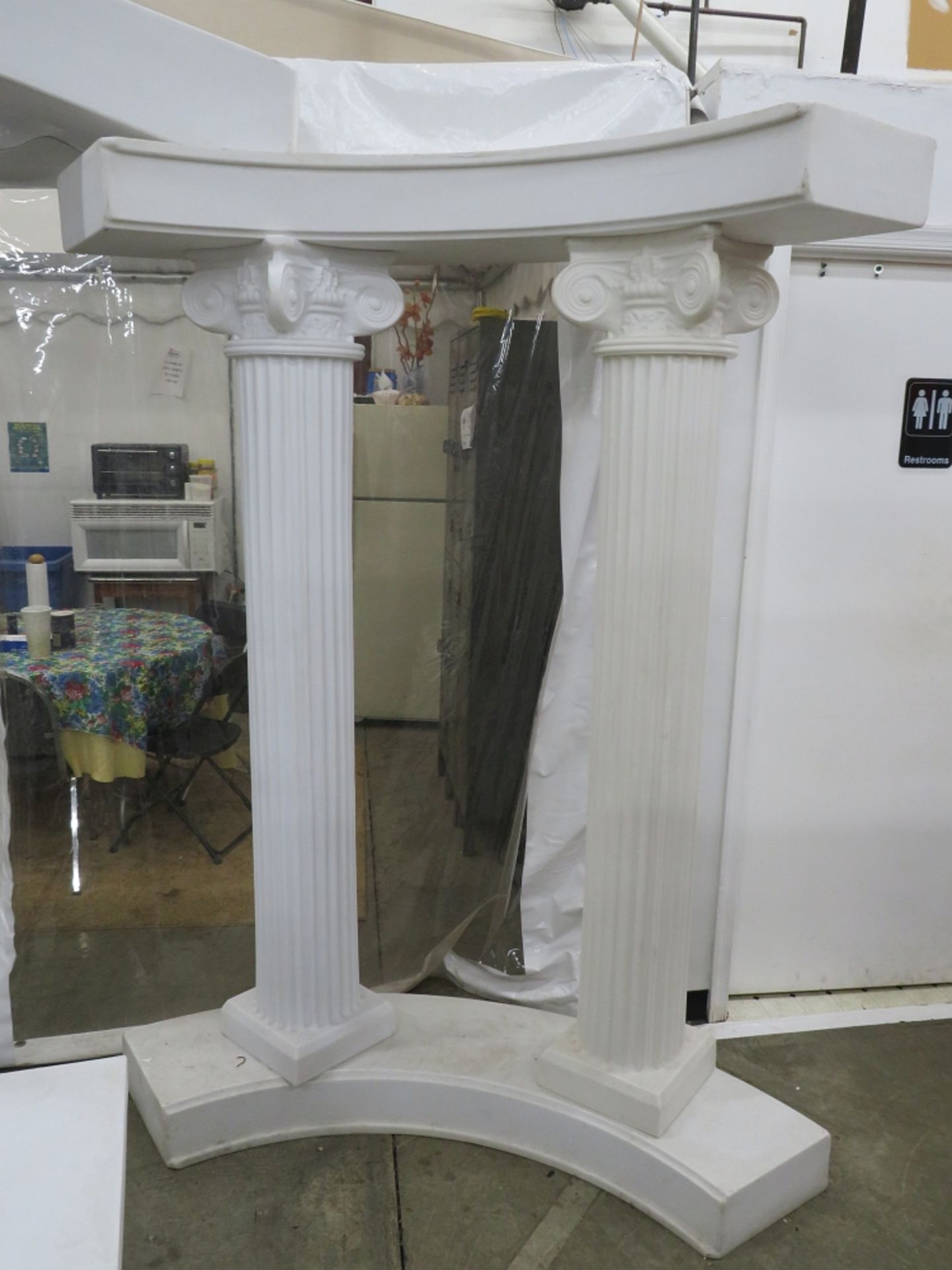 COLONNADE 1/4 W/ 2 COLUMN, 2 BASE W/ 72X18" ARCH