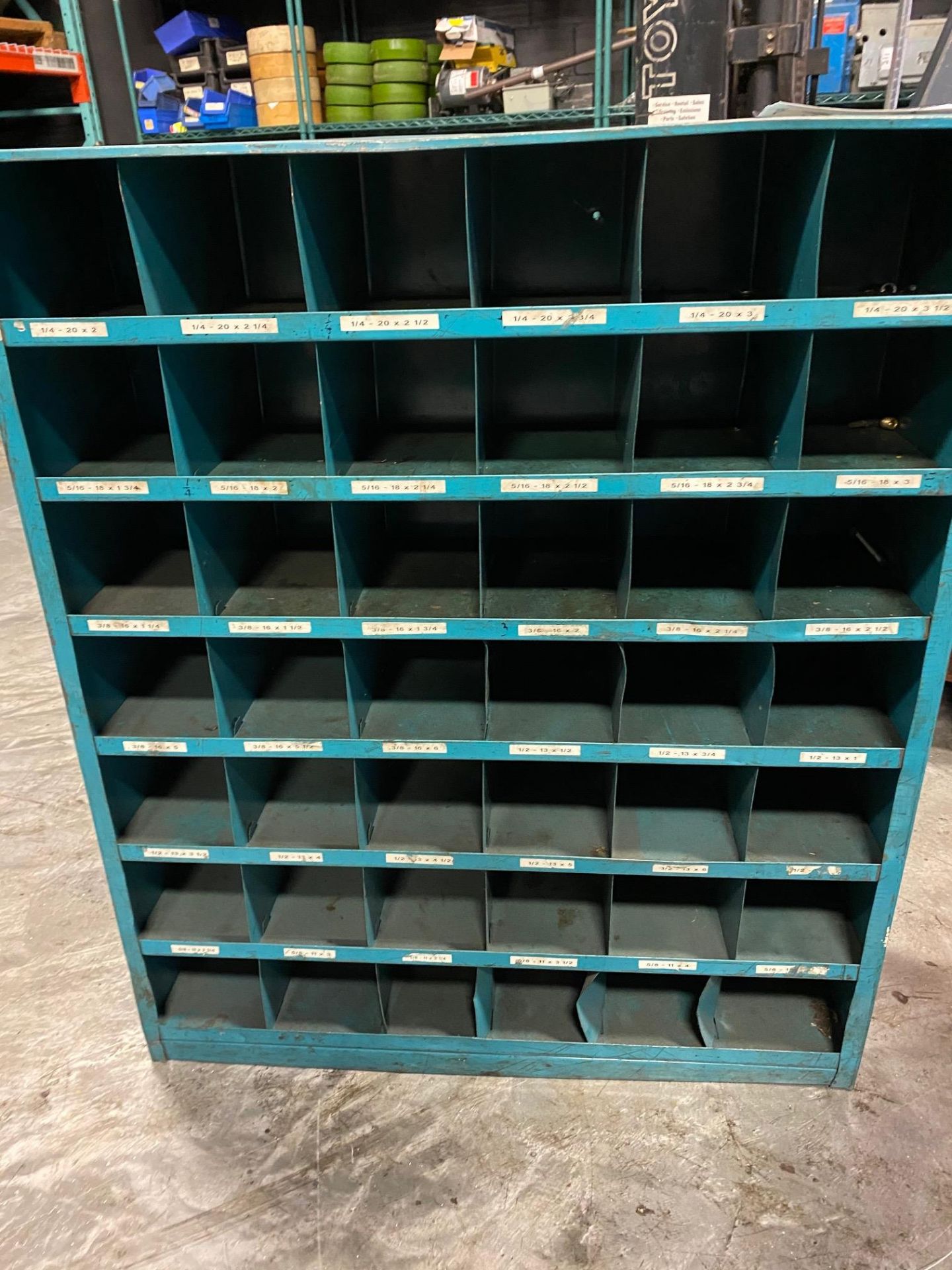 Industrial storage compartments bin - Image 2 of 2