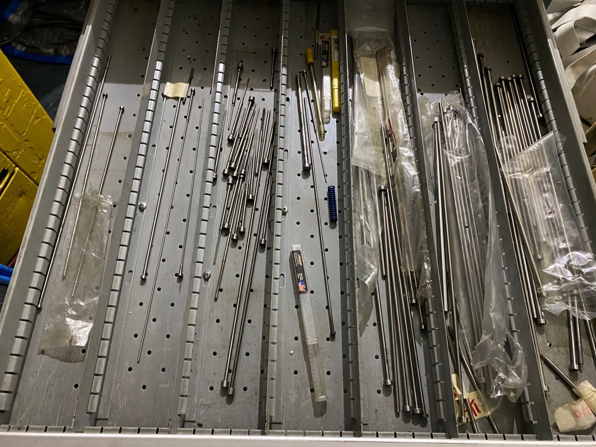 Lot of tool cabinets with contents - Image 17 of 18