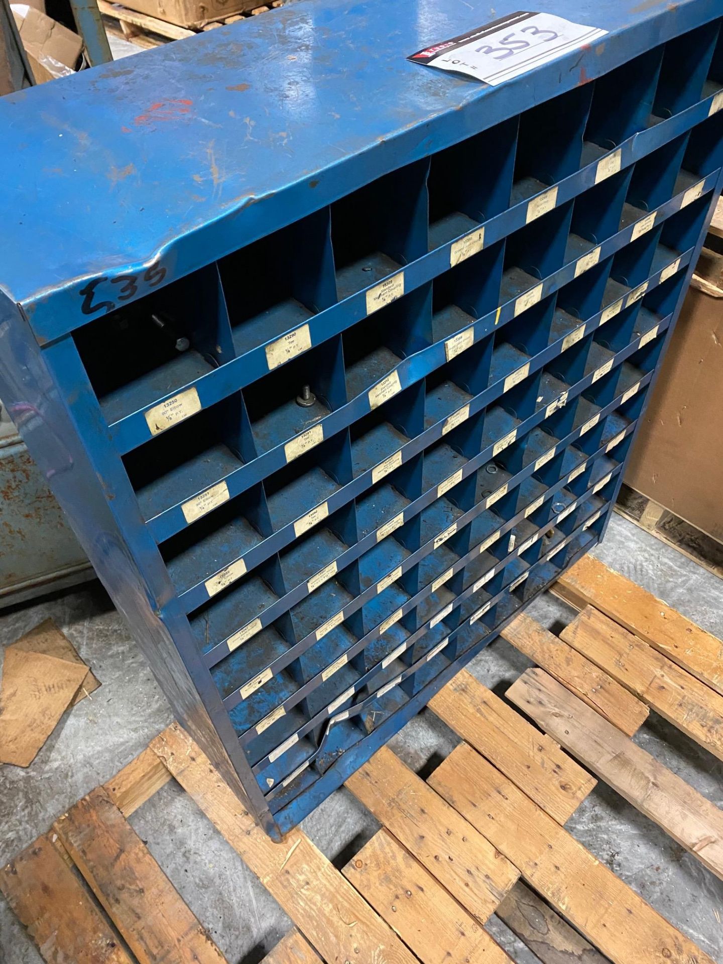 Industrial storage compartments bin - Image 3 of 4