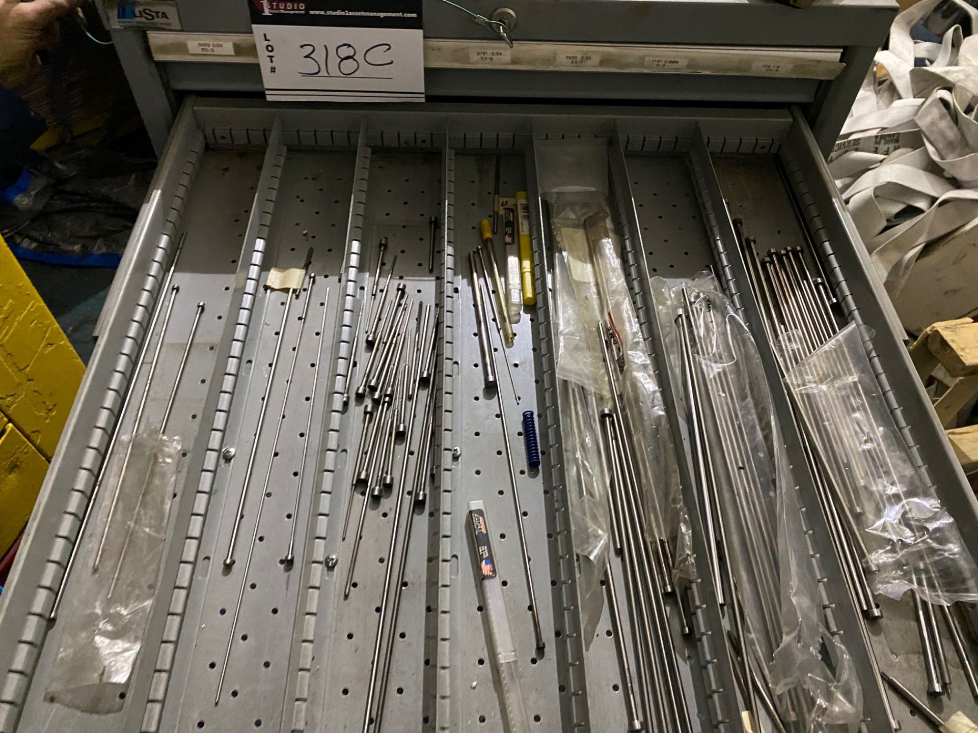 Lot of tool cabinets with contents - Image 16 of 18