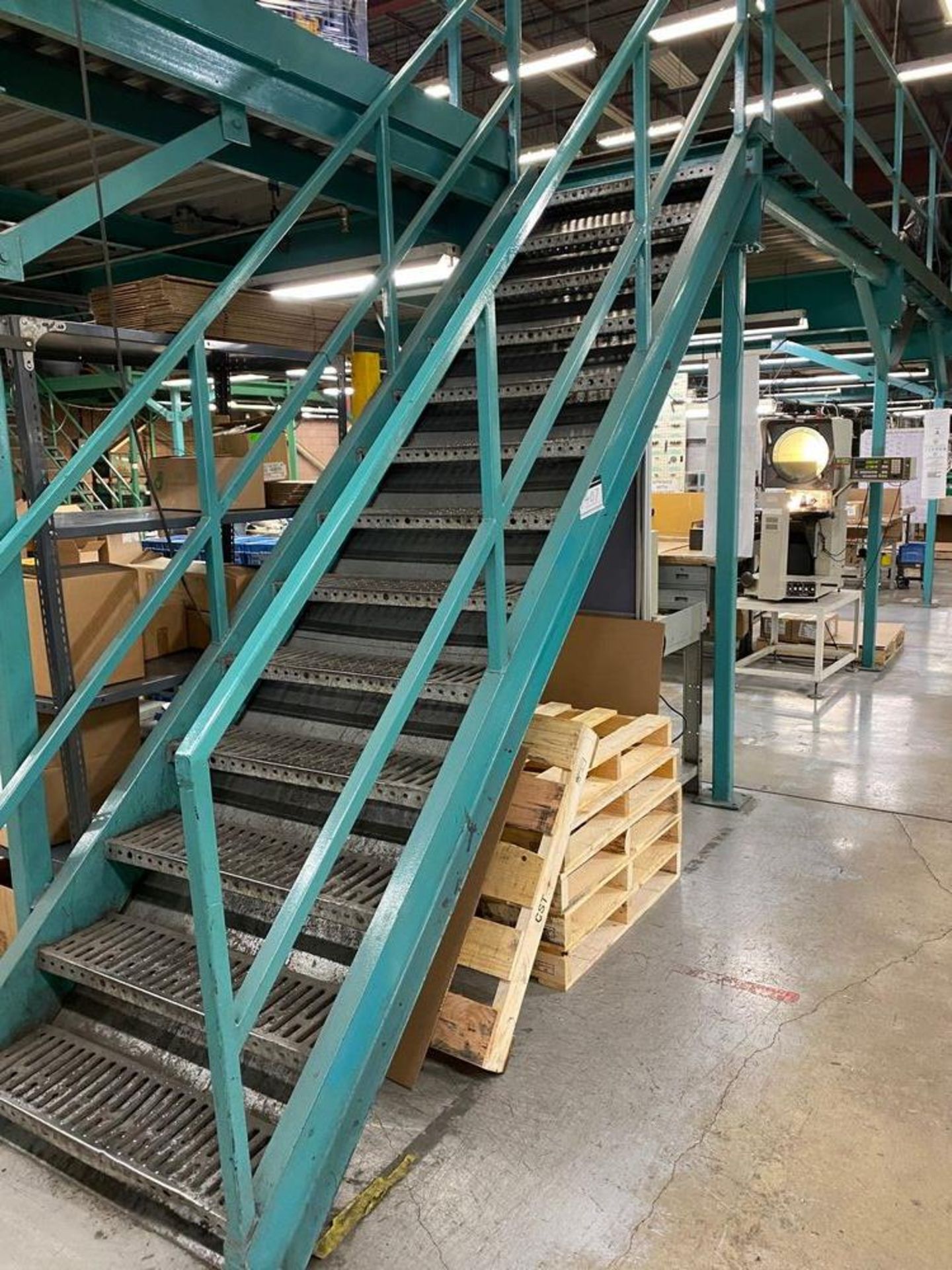 FREE STANDING MEZZANINE