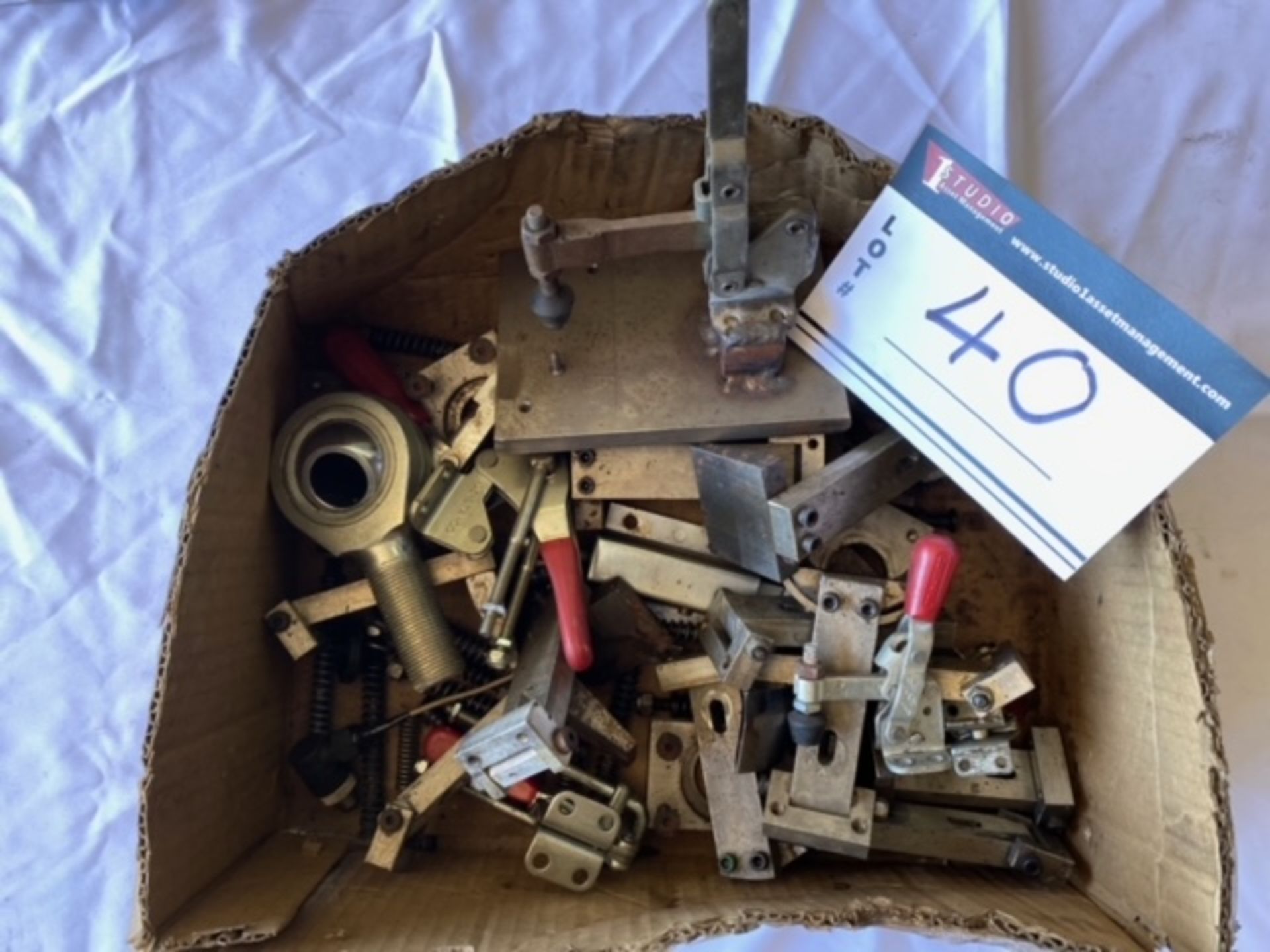 LOT OF ASSORTED CLAMPS AND DEVICES