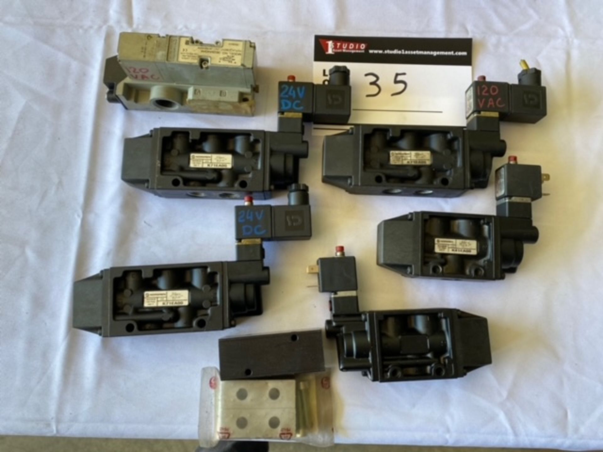 LOT OF ASSORTED 120V AND 24V AIR SOLENOIDS