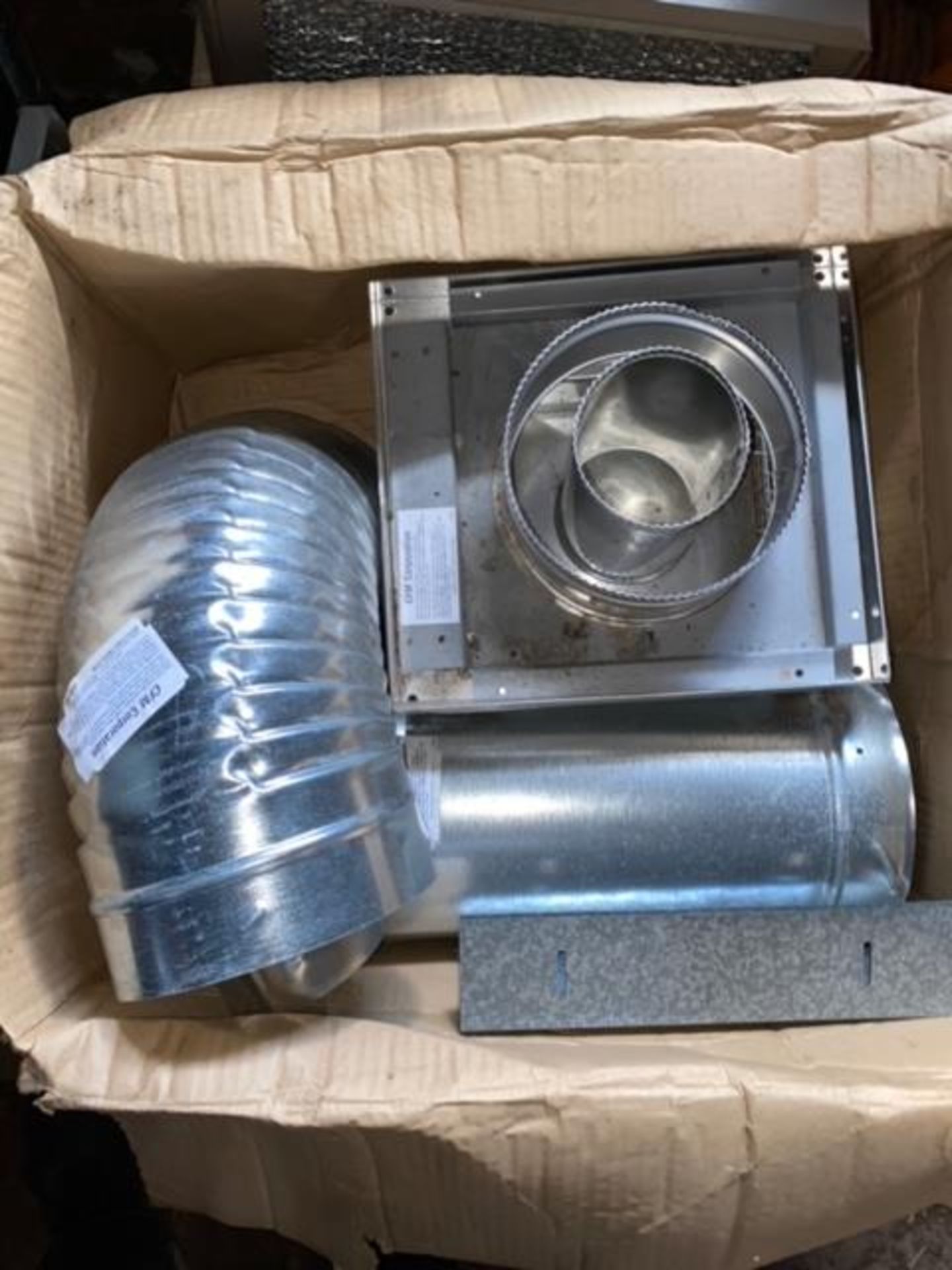 LOT OF ASSORTED VENT KITS & POWER VENT - Image 3 of 6