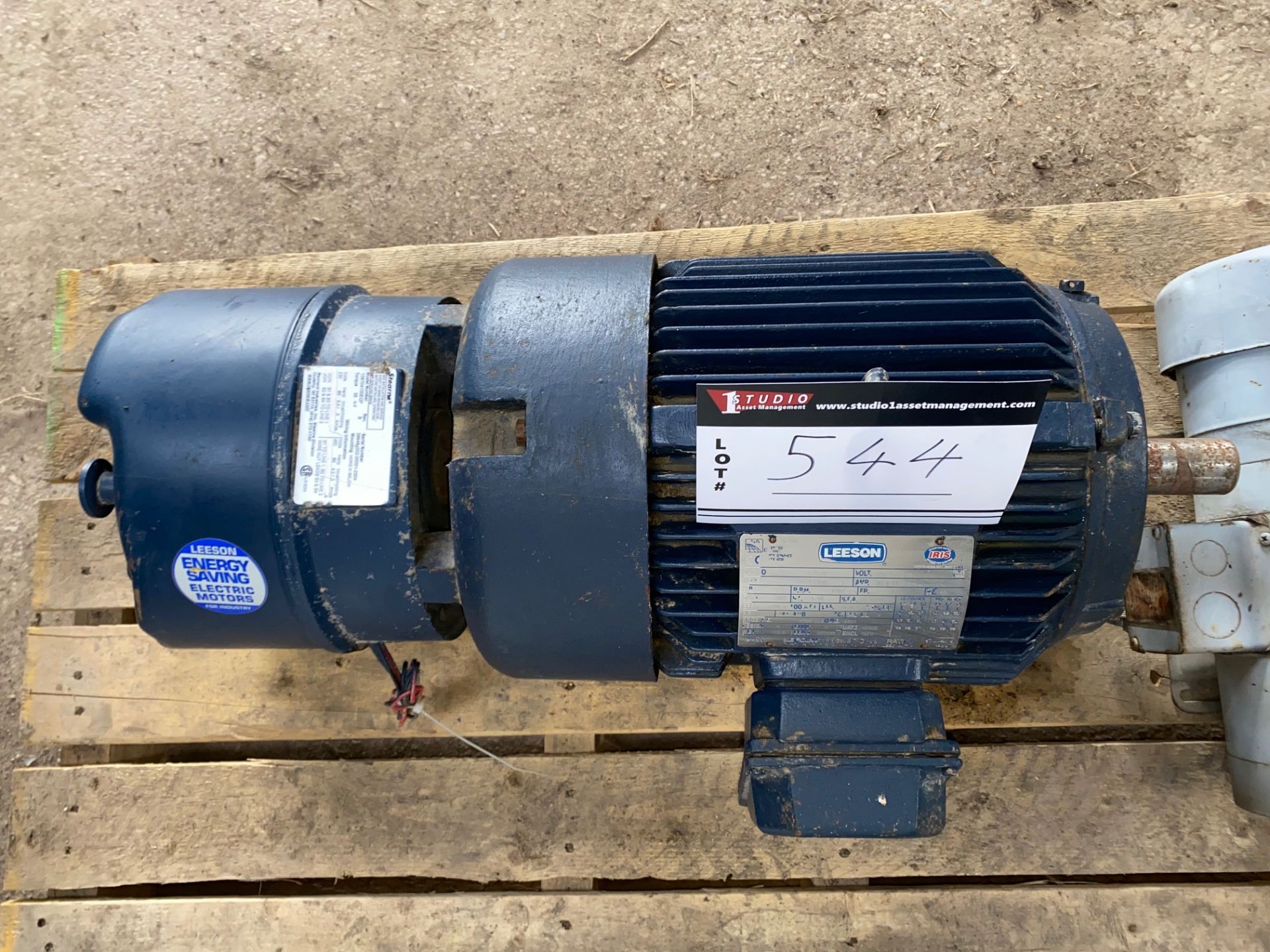 7.5HP 208/230/460 60 RPM WITH BRICK, 575V 1.5HP 1725 WITH BREAK ?