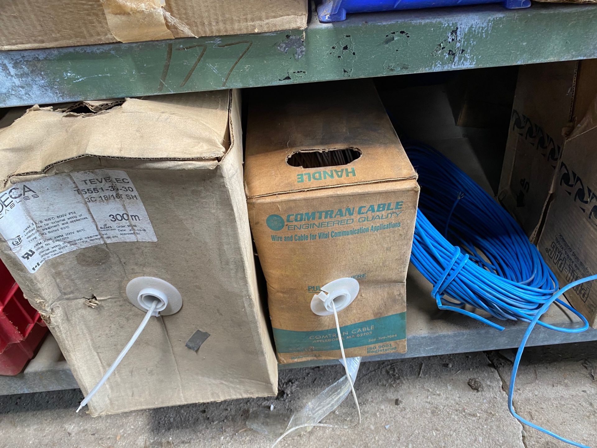 LOT CONSISTING OF COMMUNICATION WIRES, WATER PUMPS, DISTRIBUTORS, DIN CONNECTORS, TOOL BALANCER - Image 9 of 13