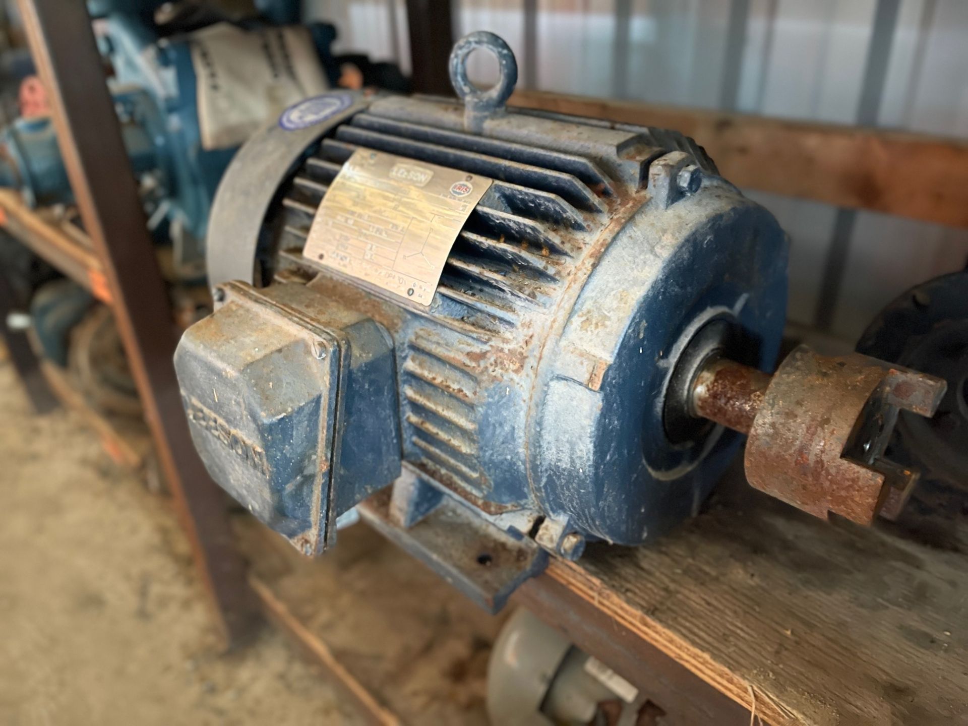 LEESON ELECTRIC MOTOR, HP 7.5, VOLTAGE 575 - Image 4 of 5