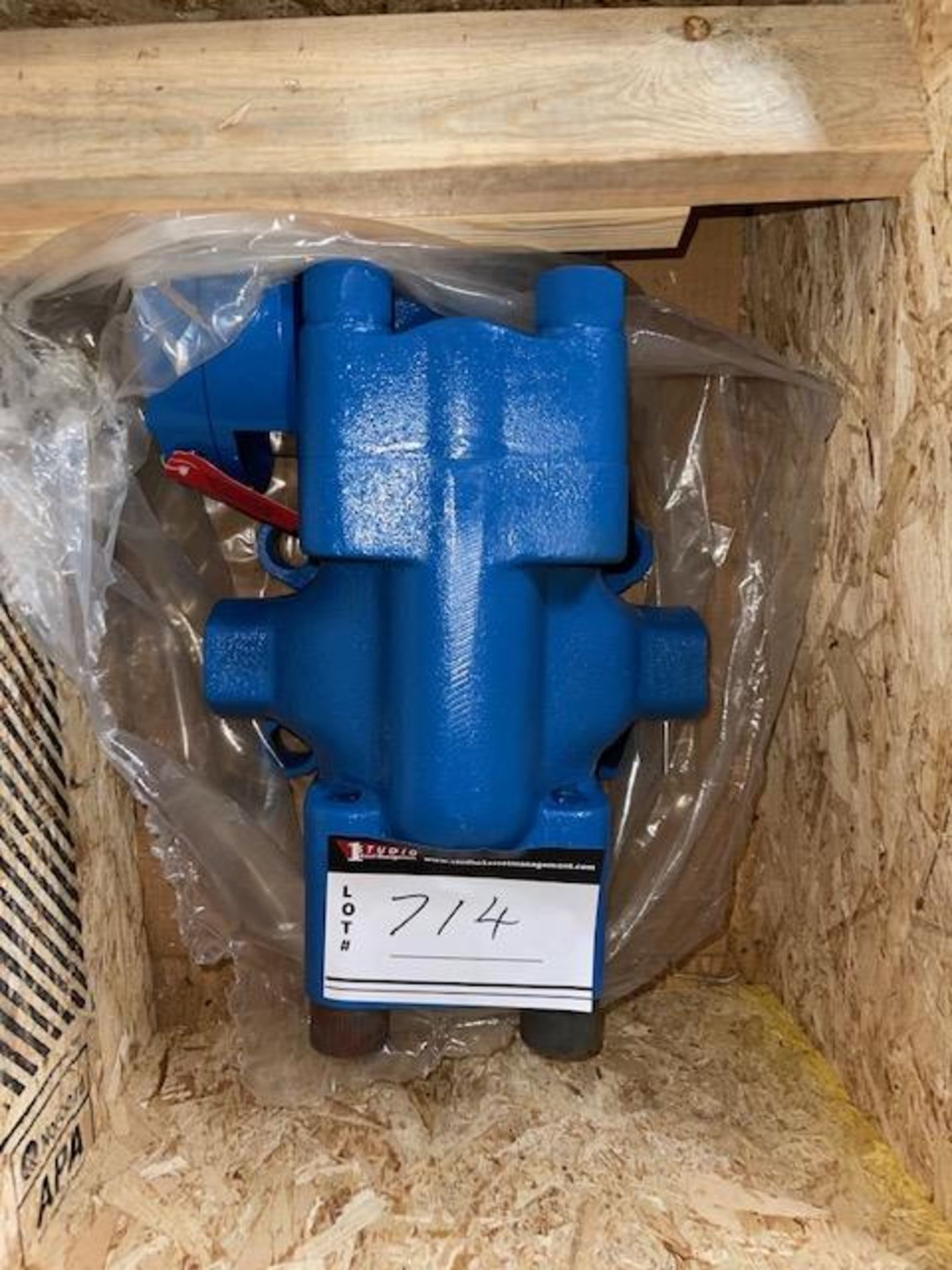 LOT OF HYDRAULIC VERSUS SUN OVERLOAD HYDRAULIC VALVE; LARGE HYDRAULIC PRESS BRAND:  OLMSTED