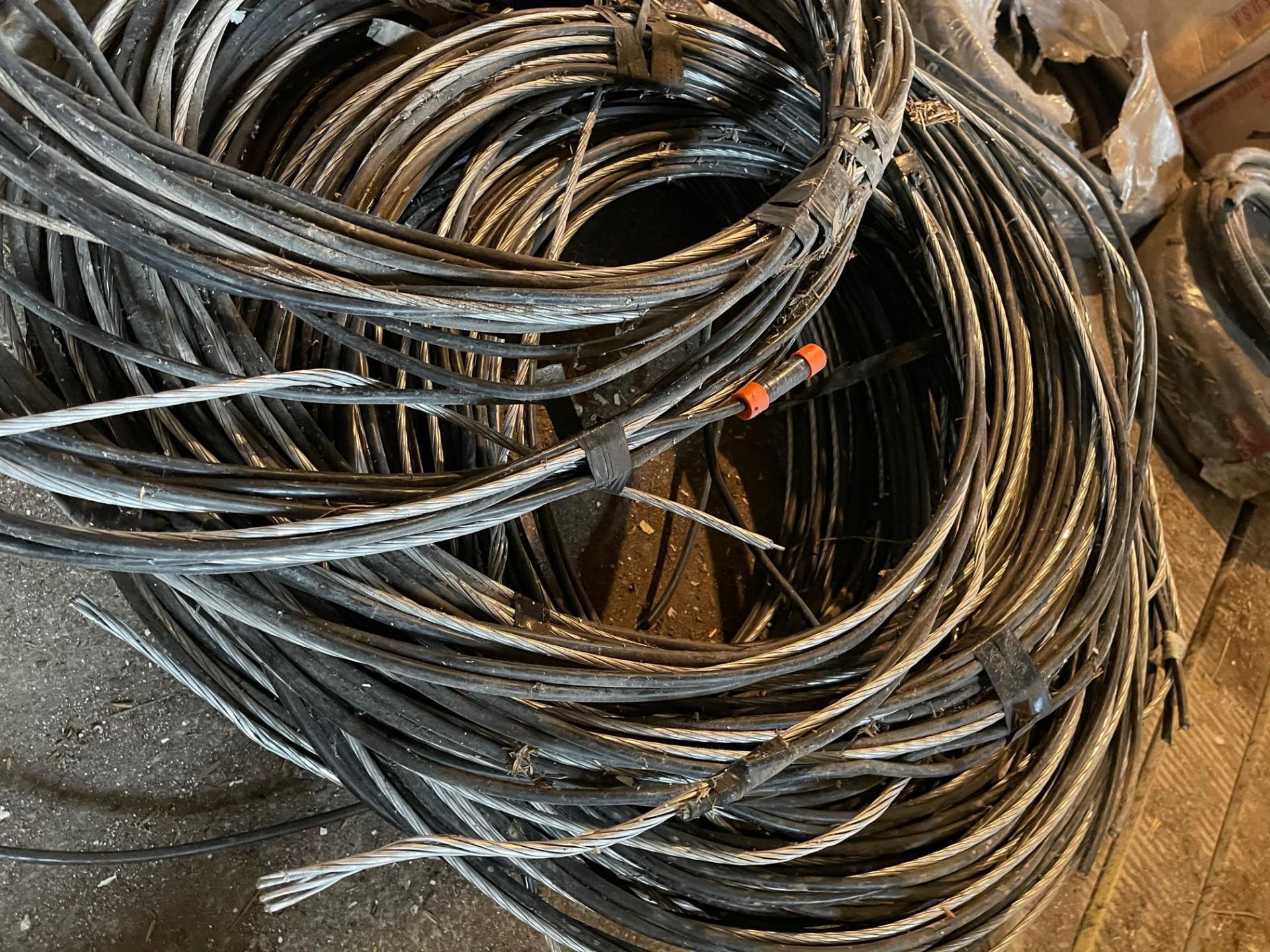 LOT OF ASSORTED TRIPLEX HYDRO WIRES, MOSTLY ALUMINUM - Image 2 of 2