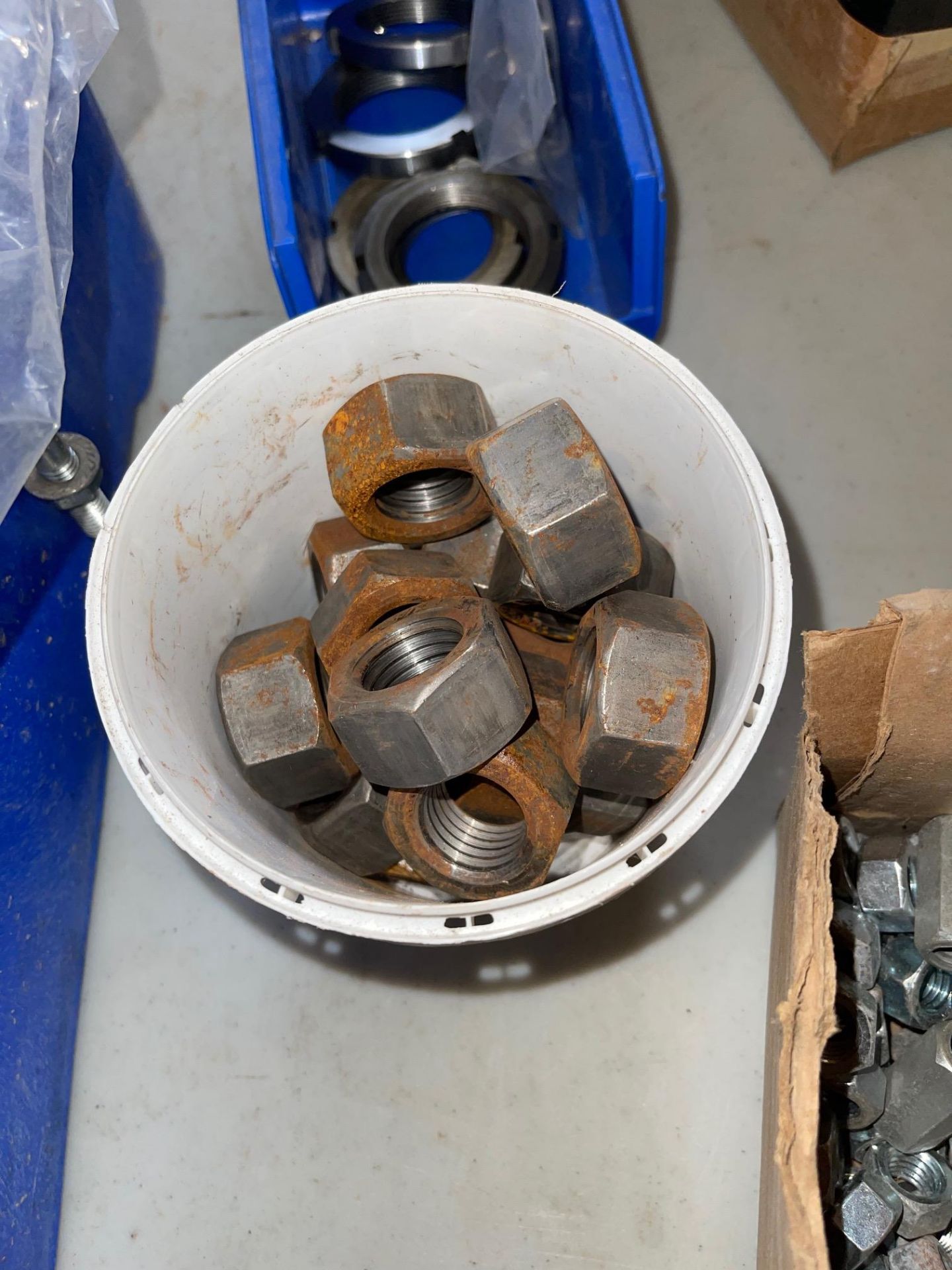 LOT OF A WIDE VARIETY OF NUTS, RANGE 1/4” - 1 “, RIGGING FEE $25.00 - Image 8 of 12