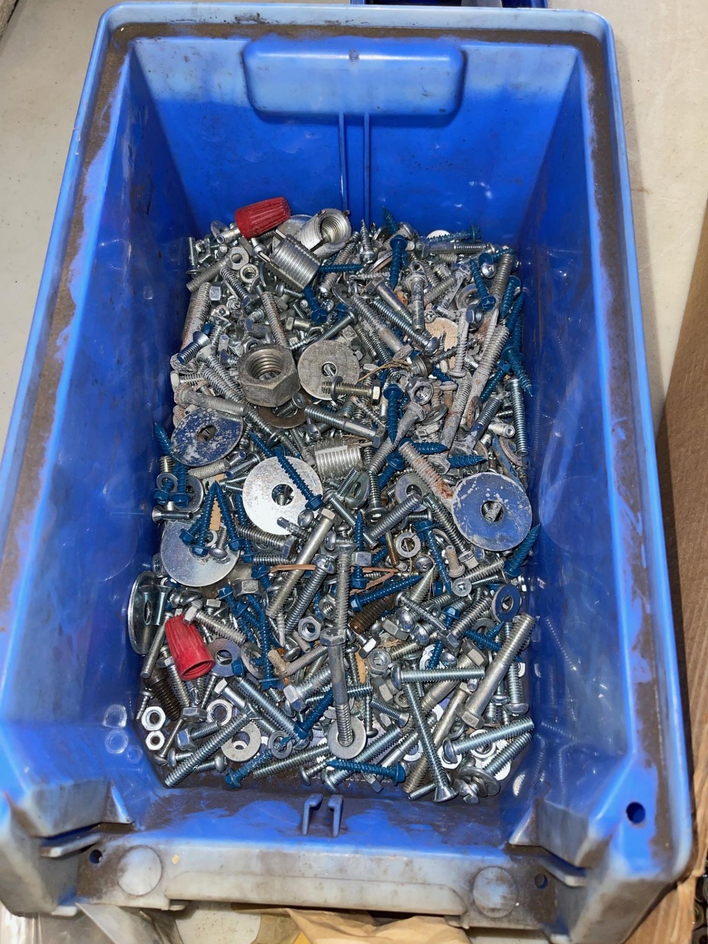 LOT OF A WIDE VARIETY OF NUTS, RANGE 1/4” - 1 “, RIGGING FEE $25.00 - Image 6 of 12