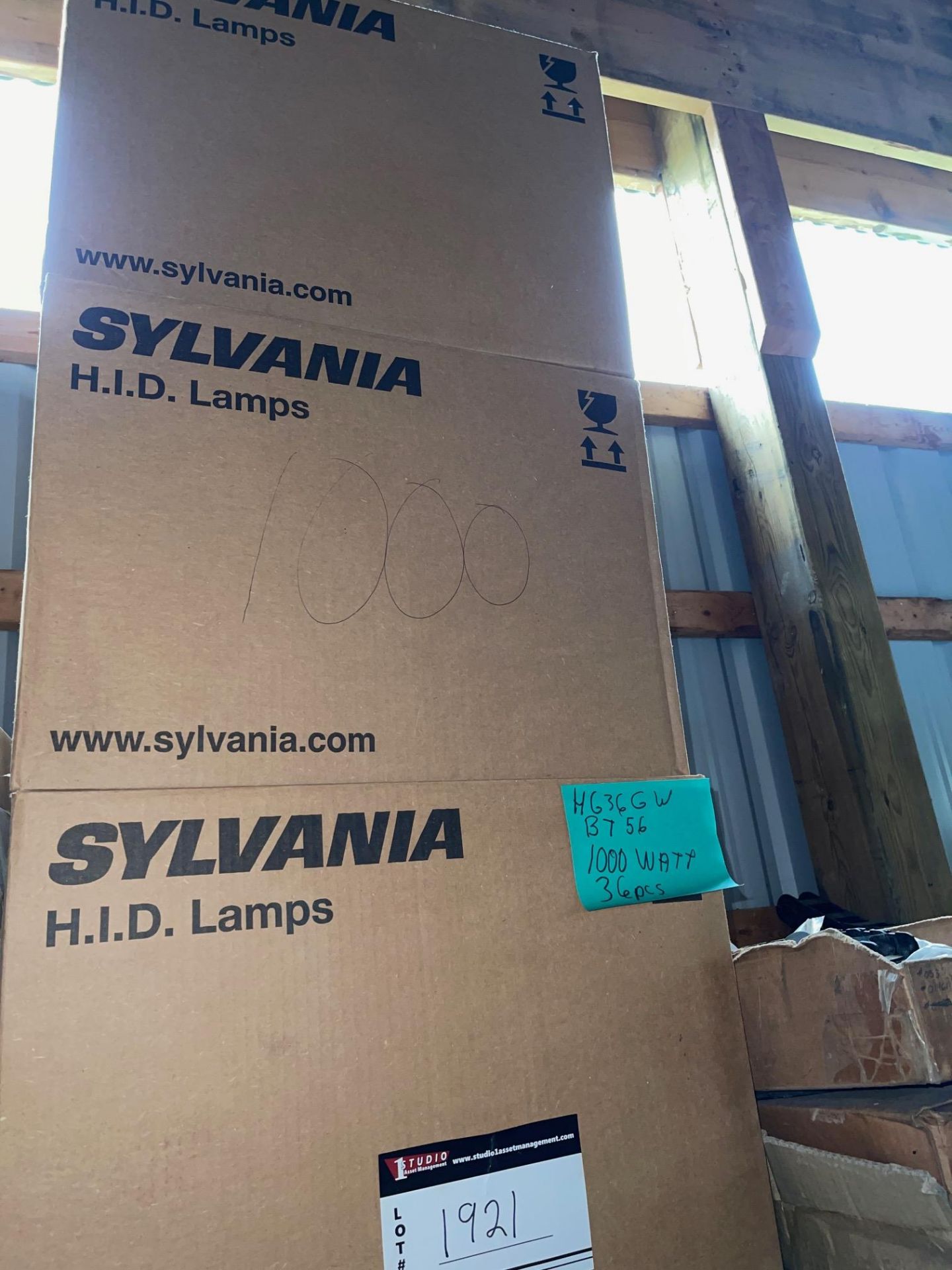 LOT OF SYLVANIA H.I.D. LAMPS, HG 36 GW, B7 56, 1000 WATTS, 36 PIECES, RIGGING FEE $