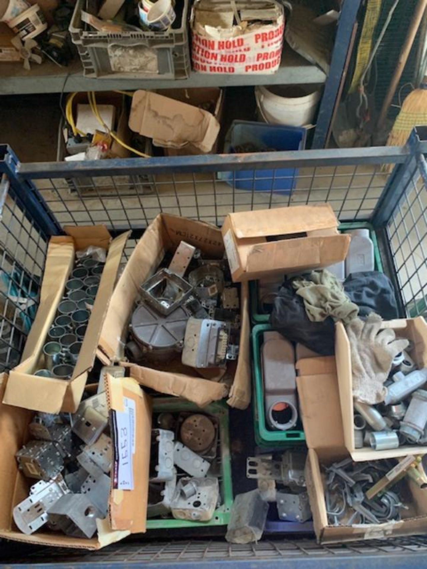 LOT OF ASSORTED ELECTRICAL FITTINGS, JOINTERS, 2 INCH LBS, 1.5 INCH CONDO JOINERS, JUNCTION BOXES,