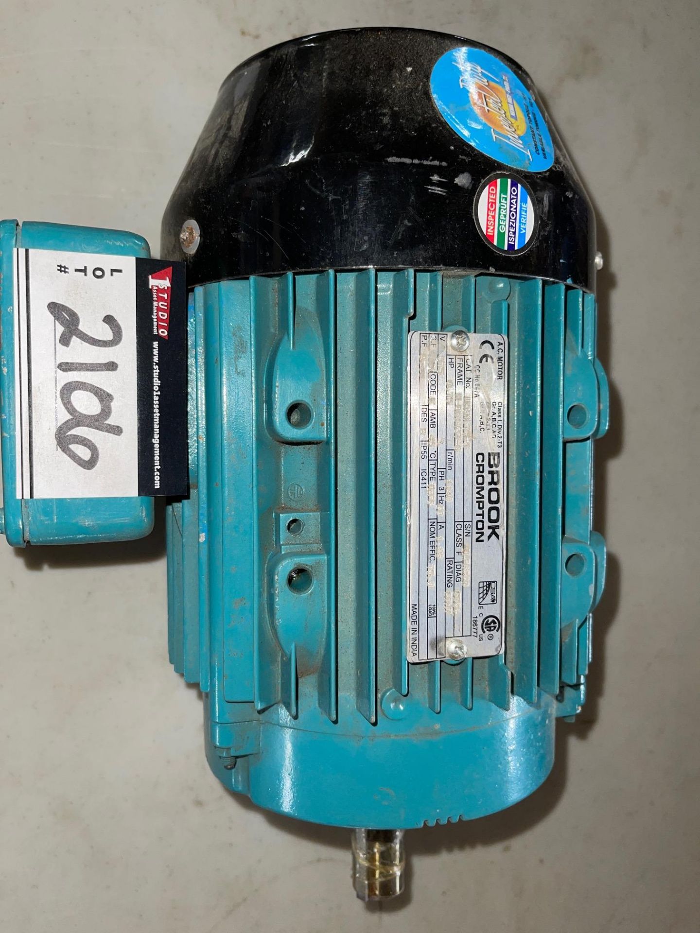 BROOK CROMPTON ELECTRIC MOTOR, HP 0.75, VOLTS 575, 1150 RPM, 1143T, RIGGING FEE $ - Image 2 of 3