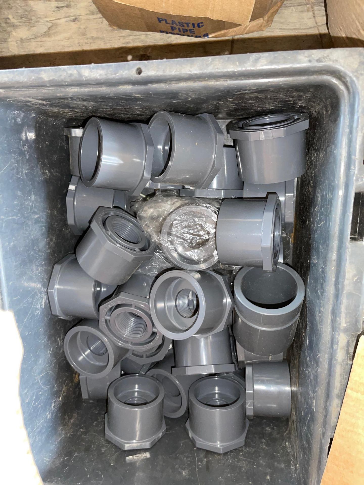 LOT OF MISC - HAYWARD 6” PVC BALL VALVE EPDM O RINGS WITH THREE FLANGES, SPEAR 1” BULKHEAD FITTING - Image 3 of 9