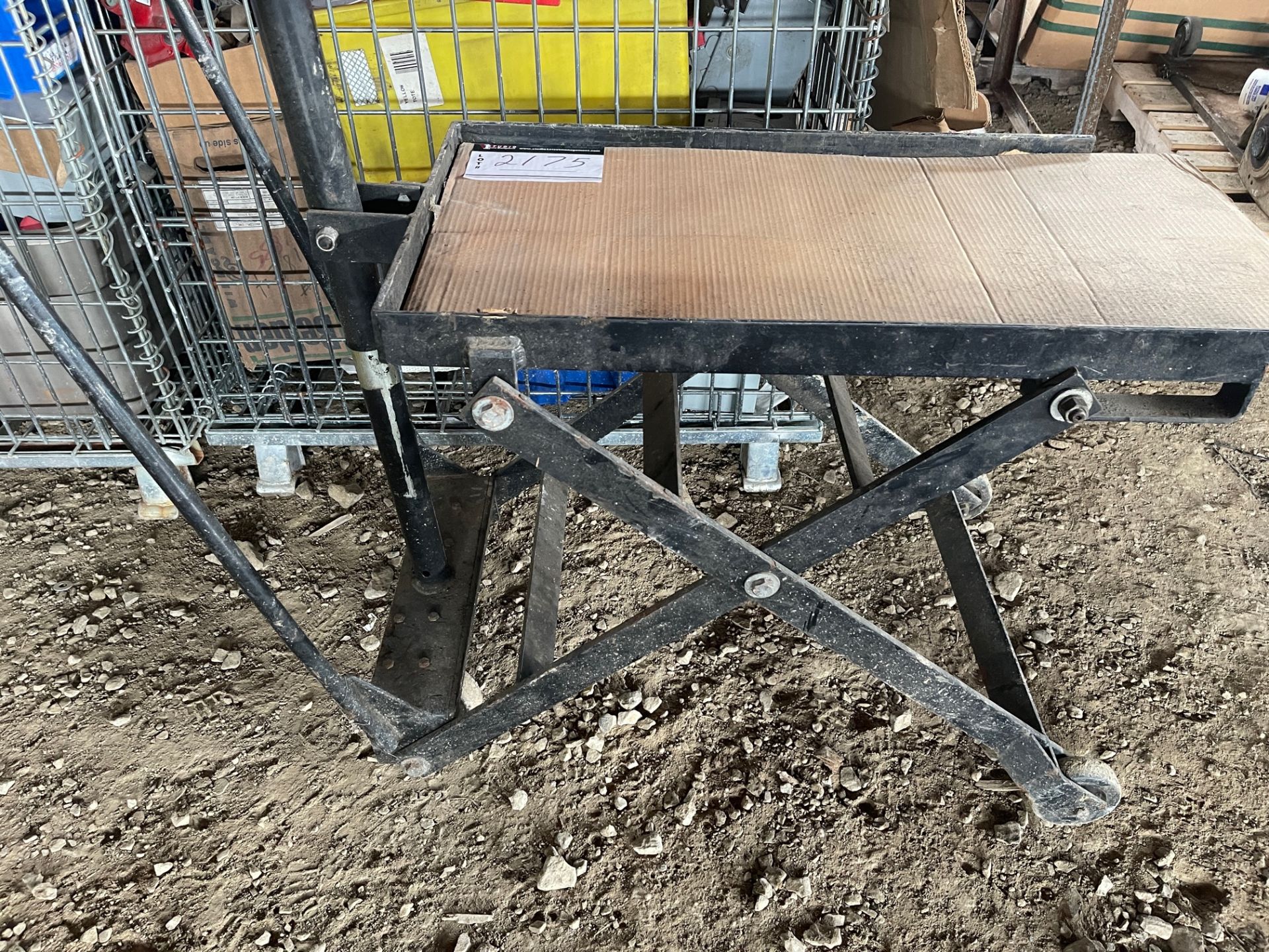 ROLLING LIFTING TABLE, 20 X 30, 10” TO 36” HIGH, RIGGING FEE $