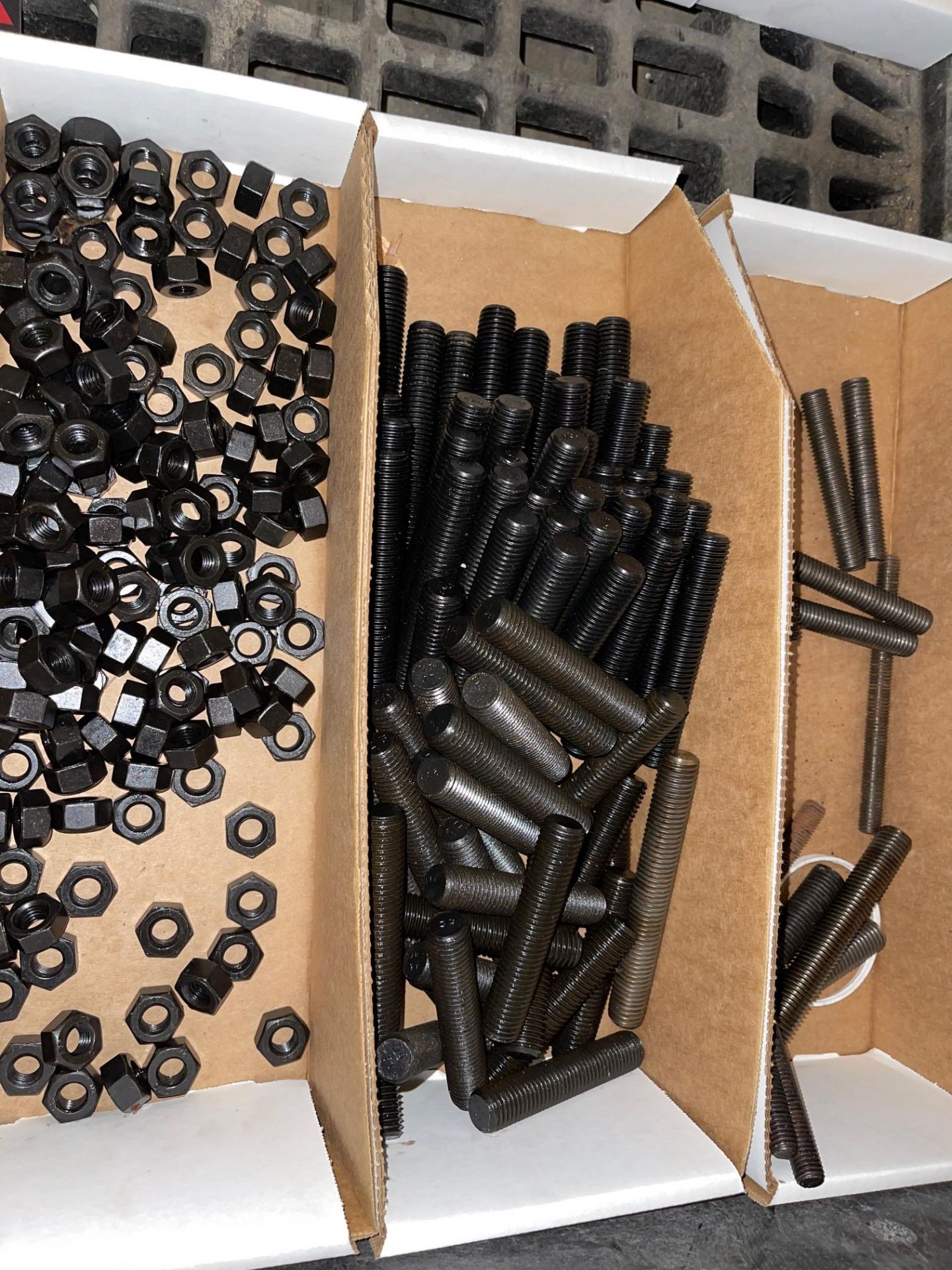 BIN OF ASSORTED B7 STUDS METRIC AND STANDARD, 1/2”, 5/8”, ¾”, 3 1/4 X 3 1/2 X 4 X 4 1/2 X 5 LONG - Image 7 of 7