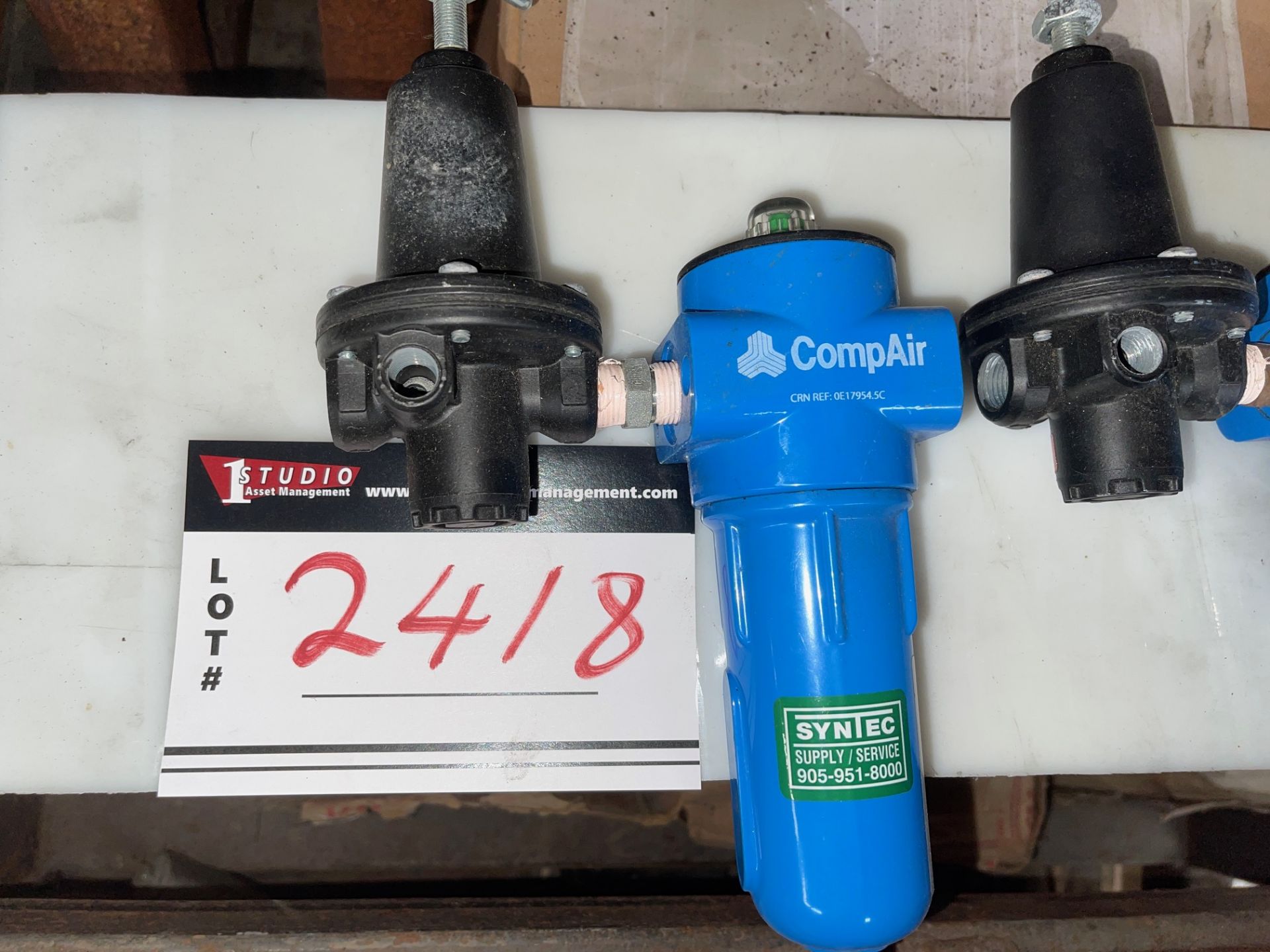 LOT/COMP AIR: AIR WATER SEPARATOR W/PARKER REGULATOR, MAX 300PSI WITH GAUGES(3) SETS - Image 4 of 4