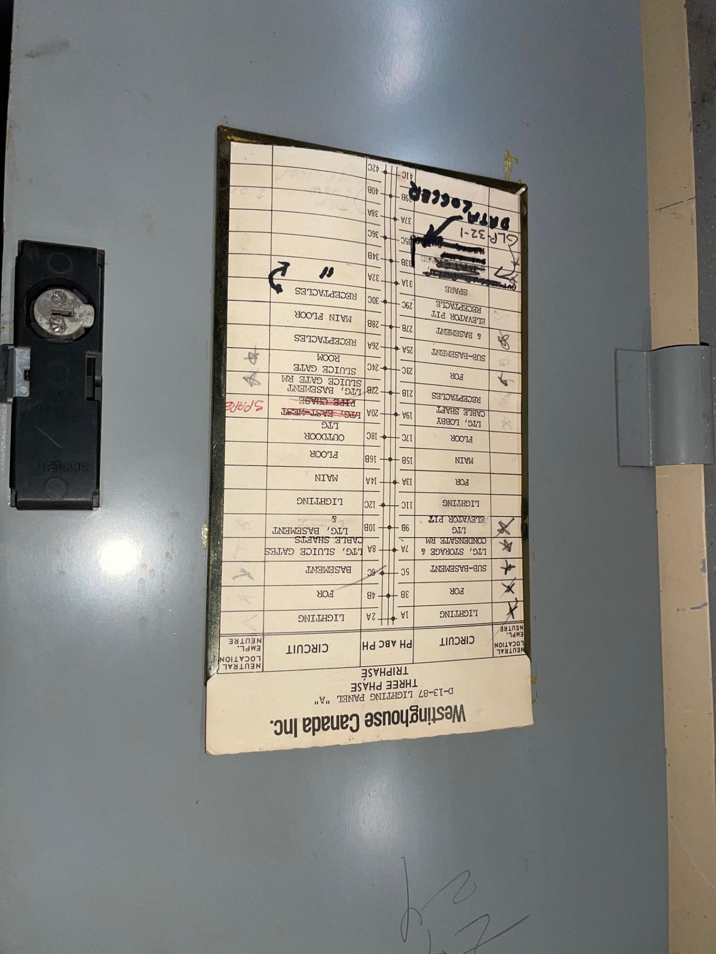 WESTINGHOUSE 150 AMP, 42 CIRCUIT BREAKERS, PANEL IS FULL, (1)20 SINGLE, (1)60 DOUBLE, 39×15 AMP - Image 5 of 5