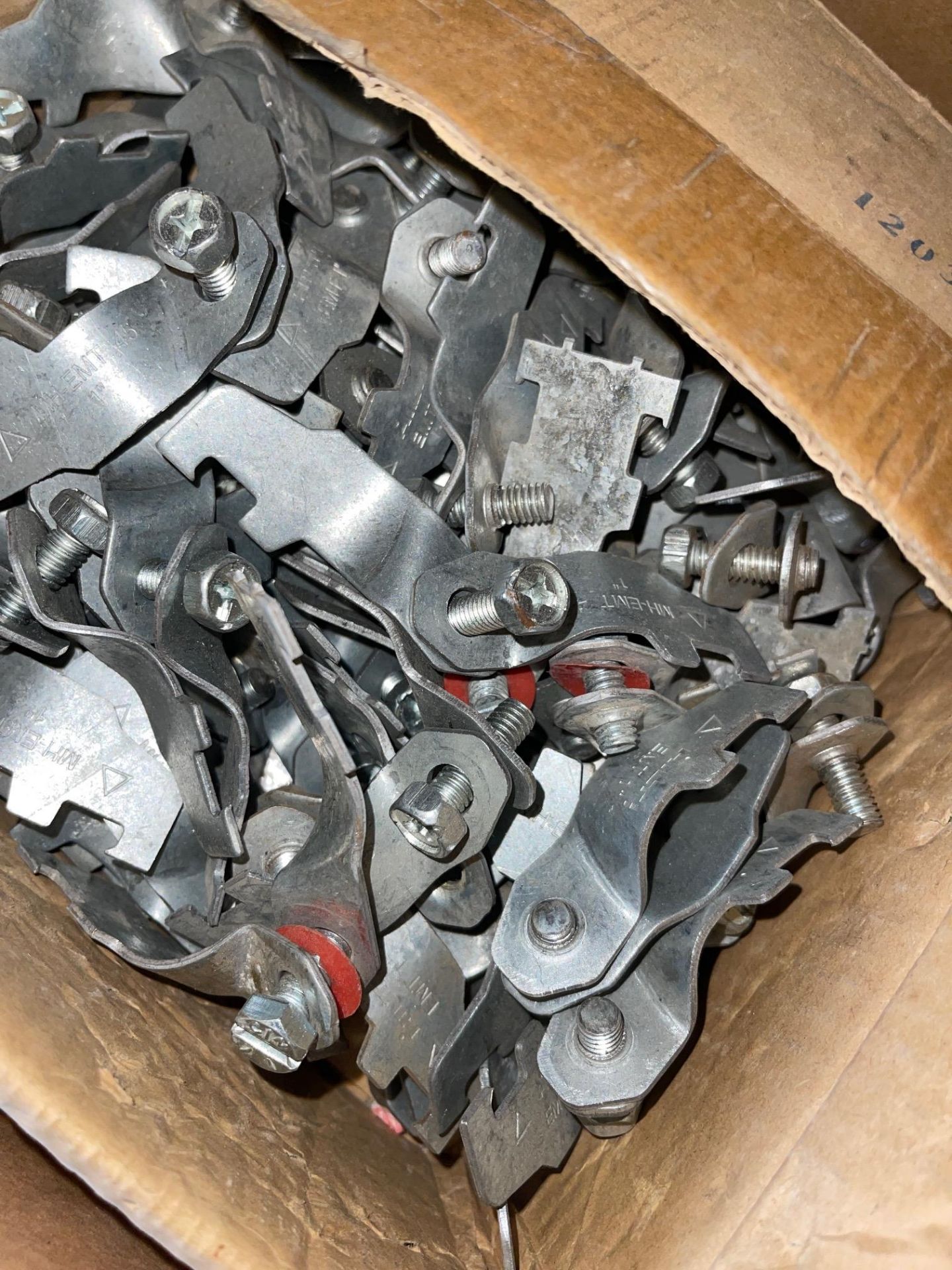 LOT/ PLUG RECEPTACLES PLATES, 1” ENT BOX JOINERS AND SEVERAL BOXES OF PIPE STRAPS - Image 8 of 8