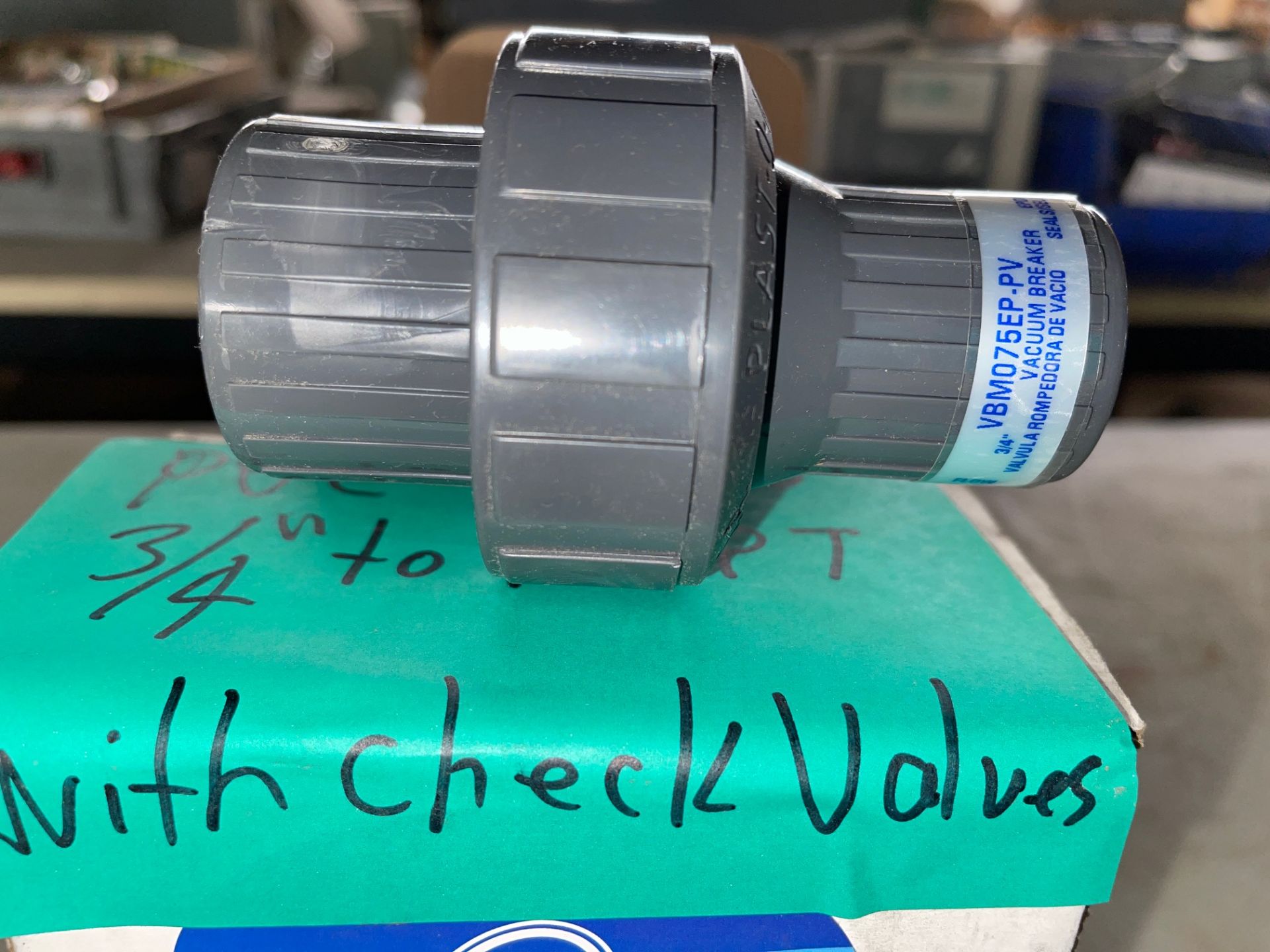 CHEMFLO 3” PVC BALL VALVE, 4 X TRUE BLUE PLASTO-MATIC, ¾” NPT, 1” NPT CHECK VALVES - Image 2 of 4