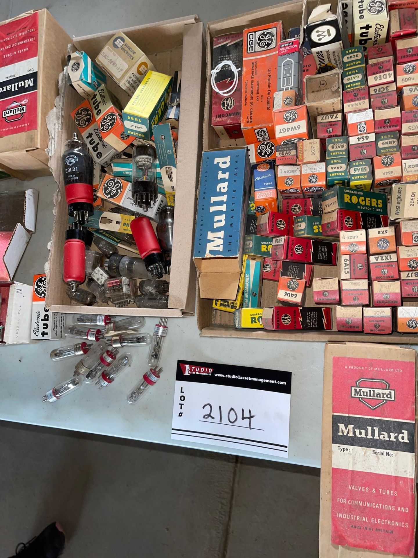 LOT OF VINTAGE VACUUM TUBES FOR RADIOS AND RELATED EQUIPMENT, RIGGING FEE $ - Image 2 of 4