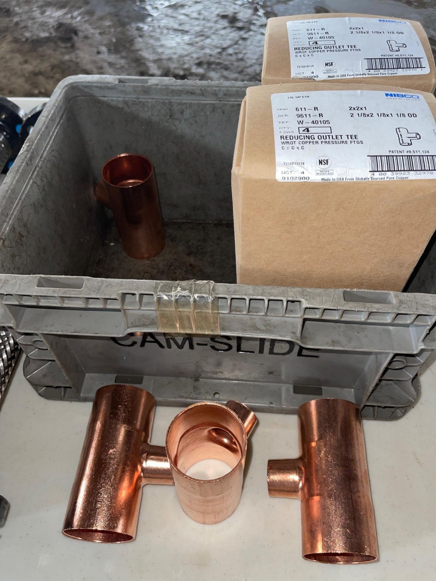 LOT/12)COPPER TEES 2” - 1” PIPE SADDLES 10" (2) SS FLEXT PIPE 4 BOLT FLANGES, 19 X 2 APPROX, RIGGING - Image 4 of 4