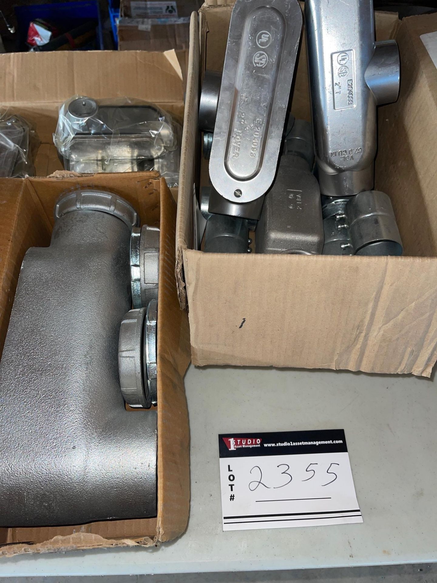 LOT/2” ALUMINUM ELECTRICAL LB‘S AND T-JUNCTION (3), 1” LB (6), 3” EATON STEEL LB - Image 2 of 5