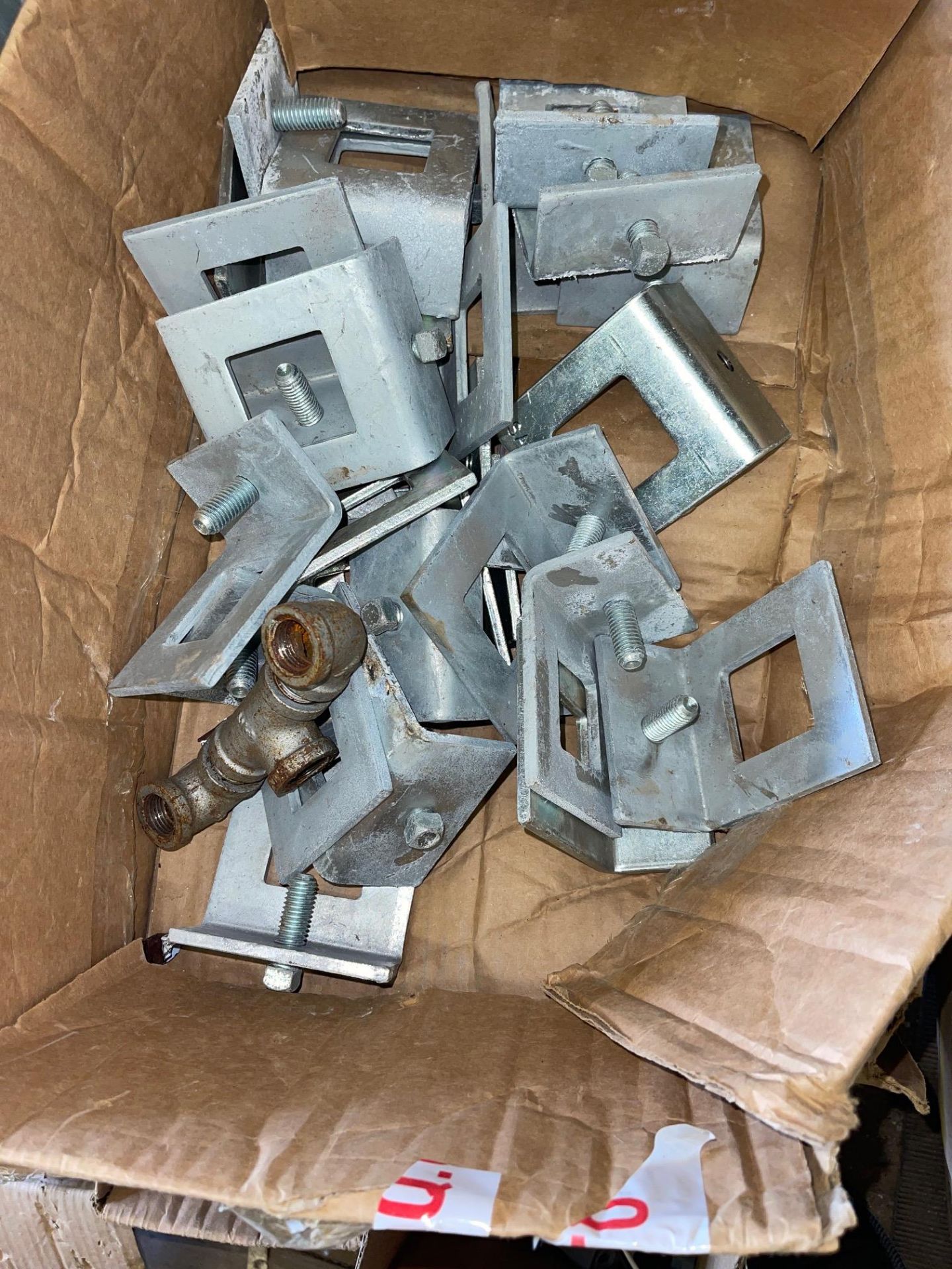 LOT/ PLUG RECEPTACLES PLATES, 1” ENT BOX JOINERS AND SEVERAL BOXES OF PIPE STRAPS - Image 2 of 8