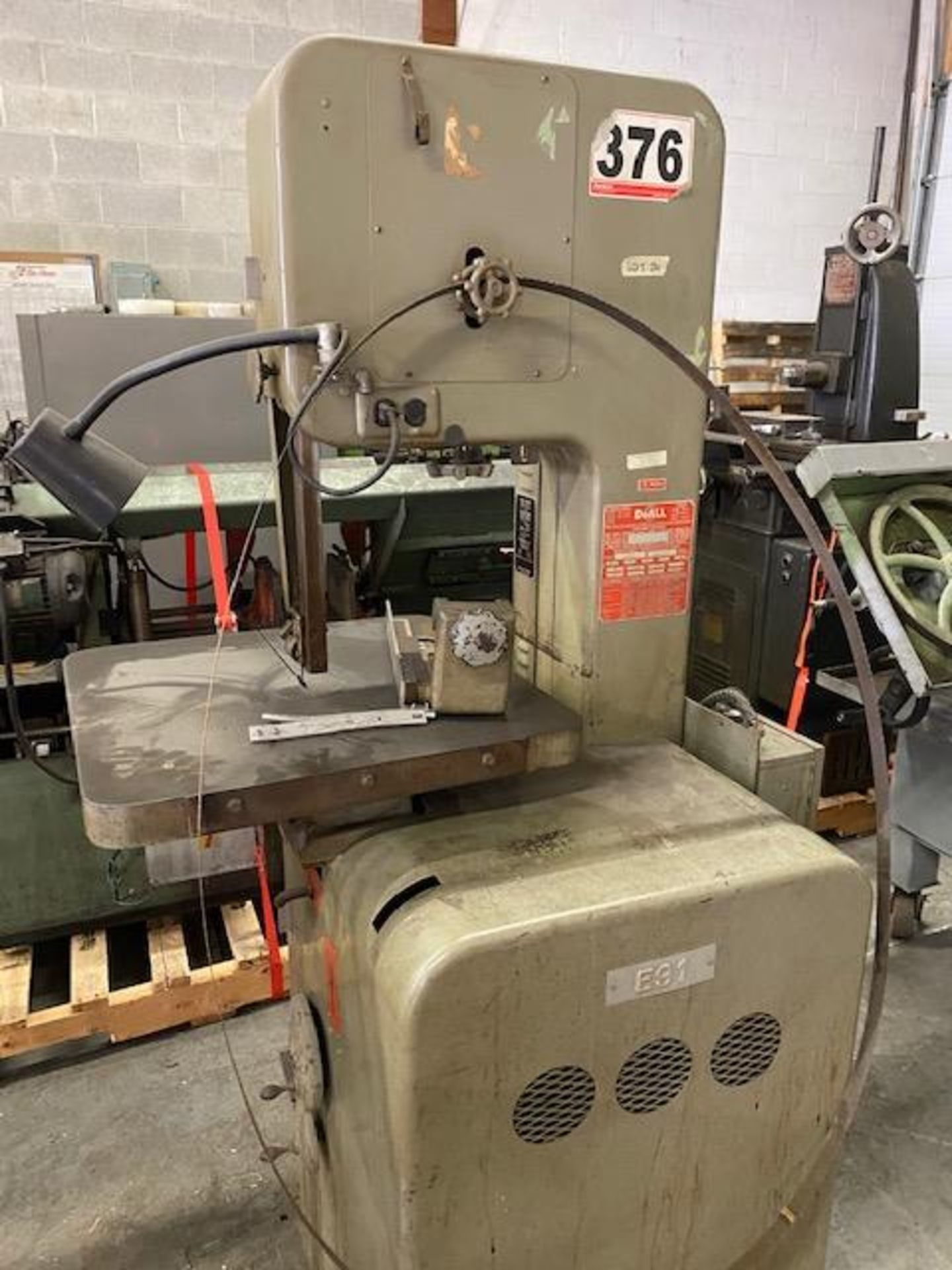 DOALL CONTINENTAL MACHINES INC., VERTICAL BANDSAW, 208V, 3 PHASE, 30 AMPS - Image 2 of 5