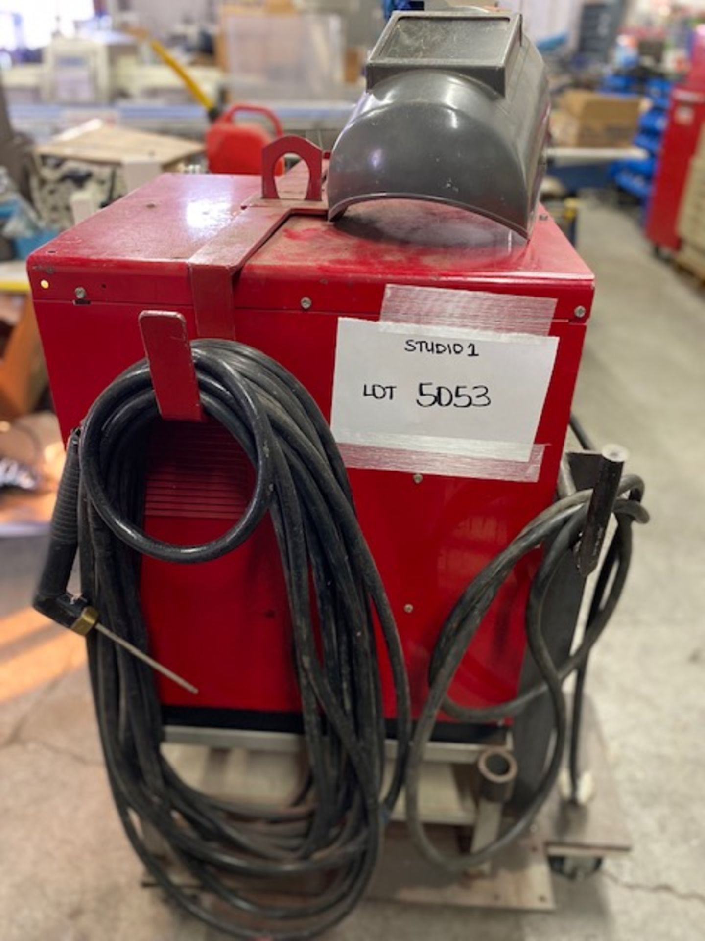 STICK WELDER, LINCOLN ELECTRIC, IDEALARC 250, 40 AMPS, 250V WITH METAL FACE SHIELD - Image 4 of 4