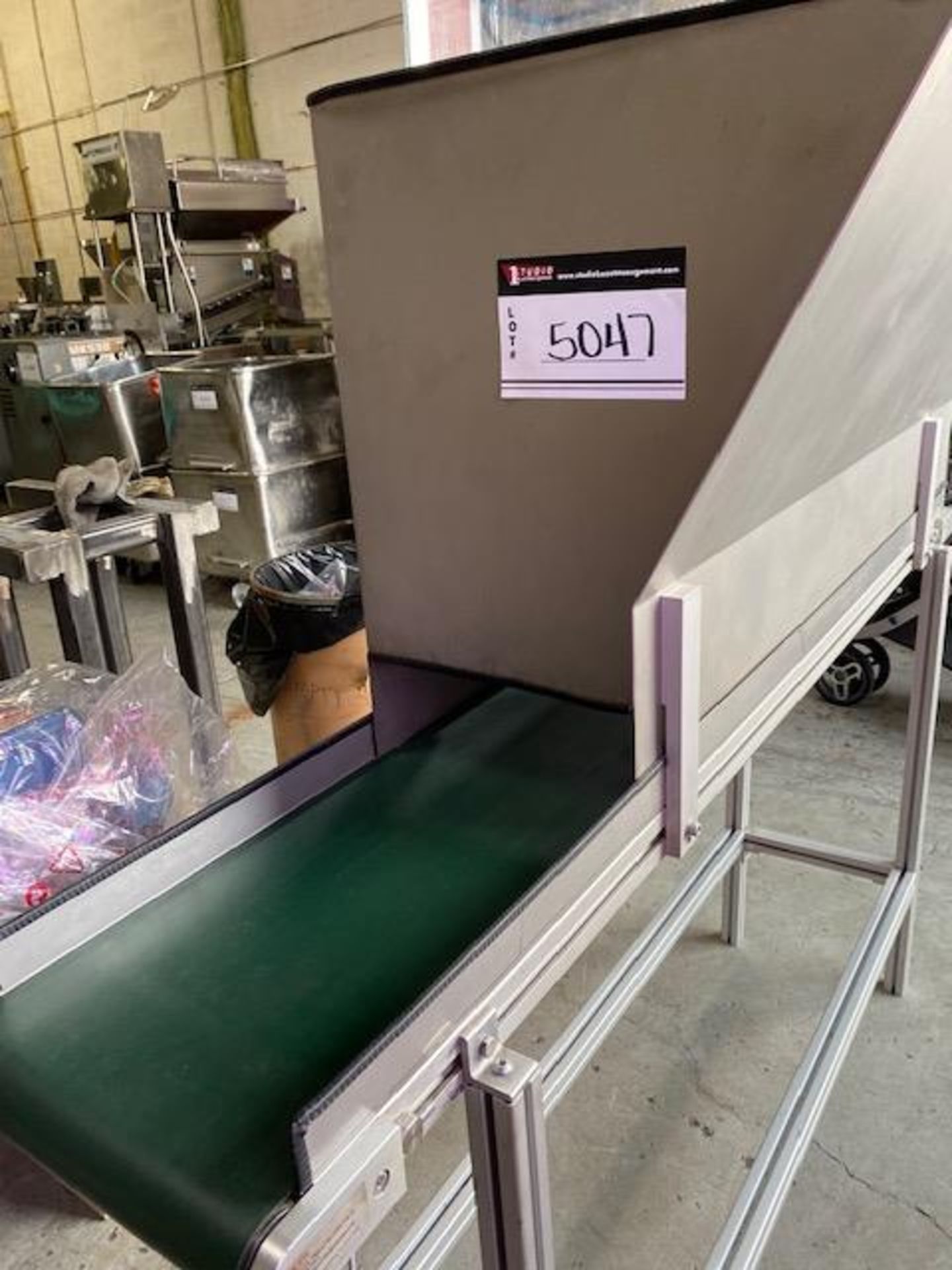 CONVEYOR BELT W/SAFETY DOOR(GREEN), WEG LENZE MOTOR, 220V, 1.03 AMPS (69"L & 12"W) - Image 5 of 5