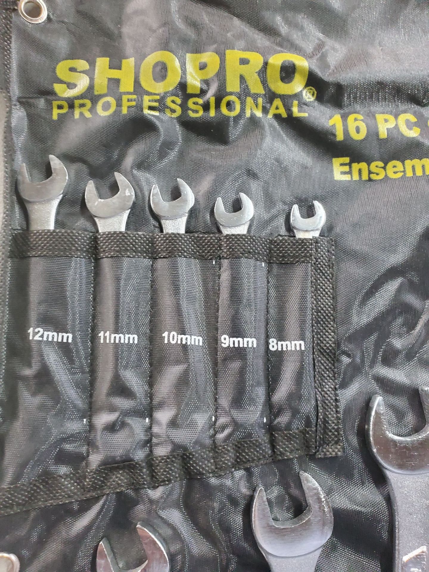WRENCH SET - Image 2 of 3
