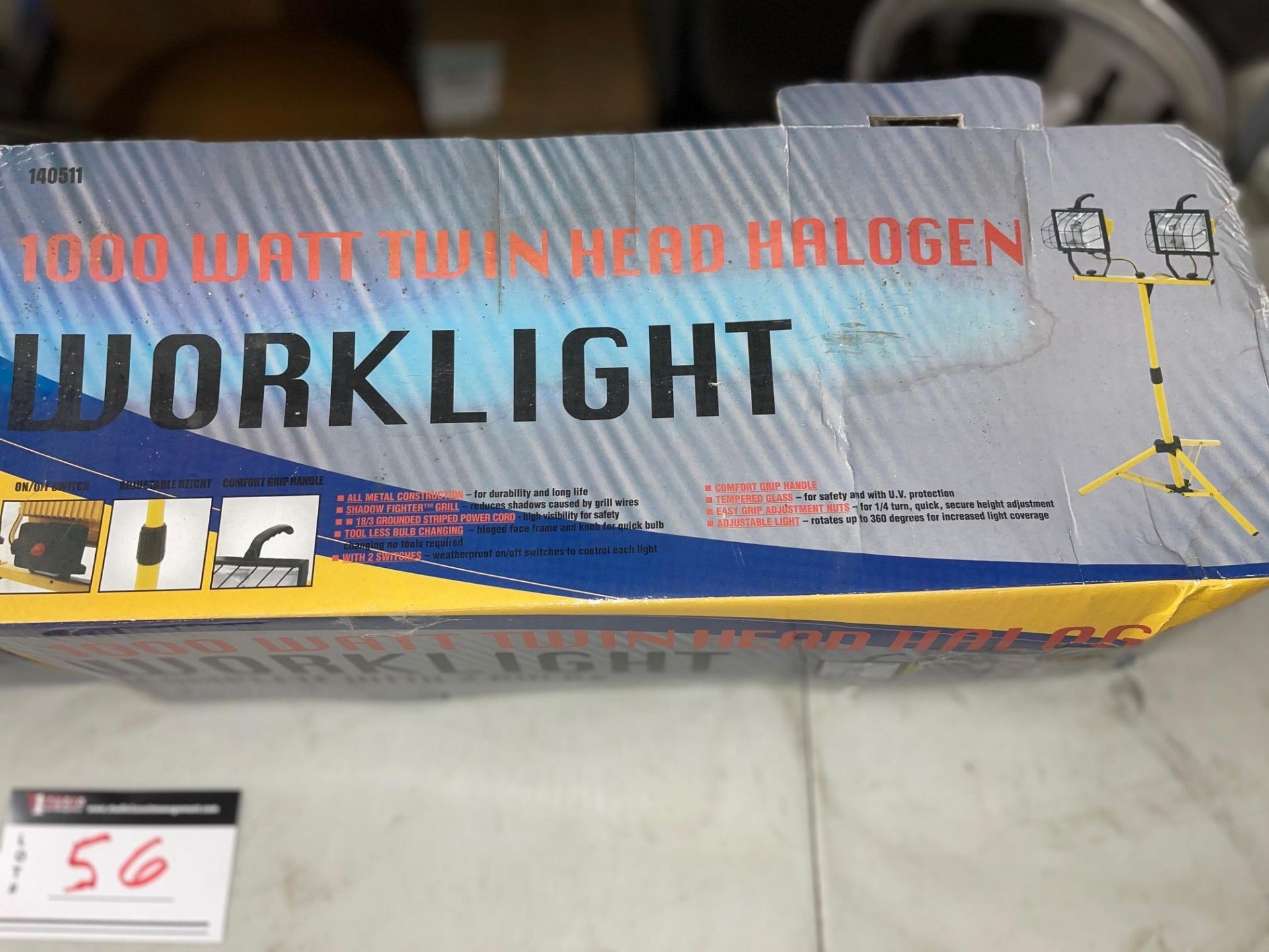 TOOLBOX INDUSTRIES: TWIN HEAD HALOGEN WORKLIGHT, COMPLETE WITH 2 BULBS, #140511 - Image 3 of 4