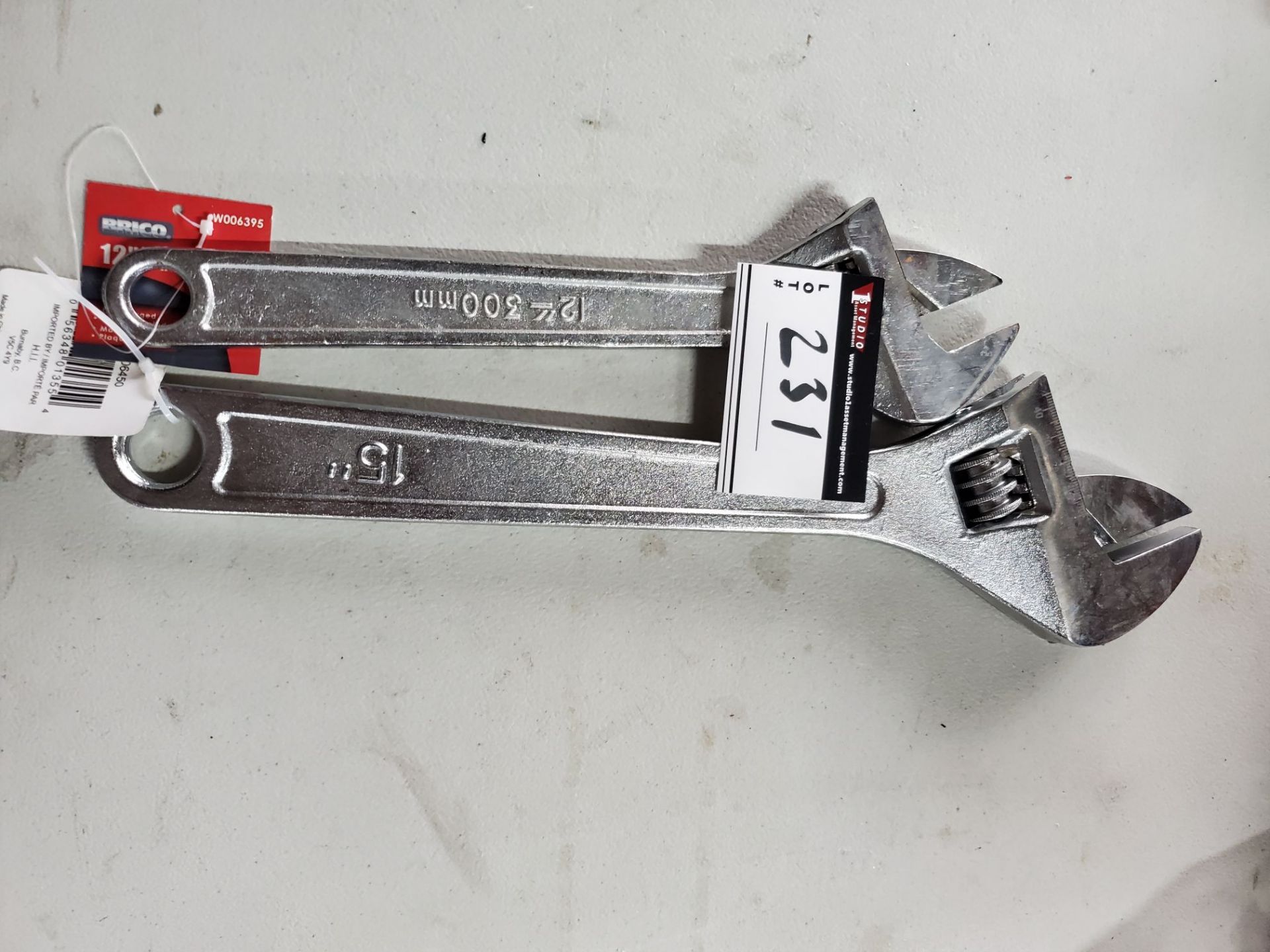 LOT/ADJUSTABLE WRENCH, QTY 2