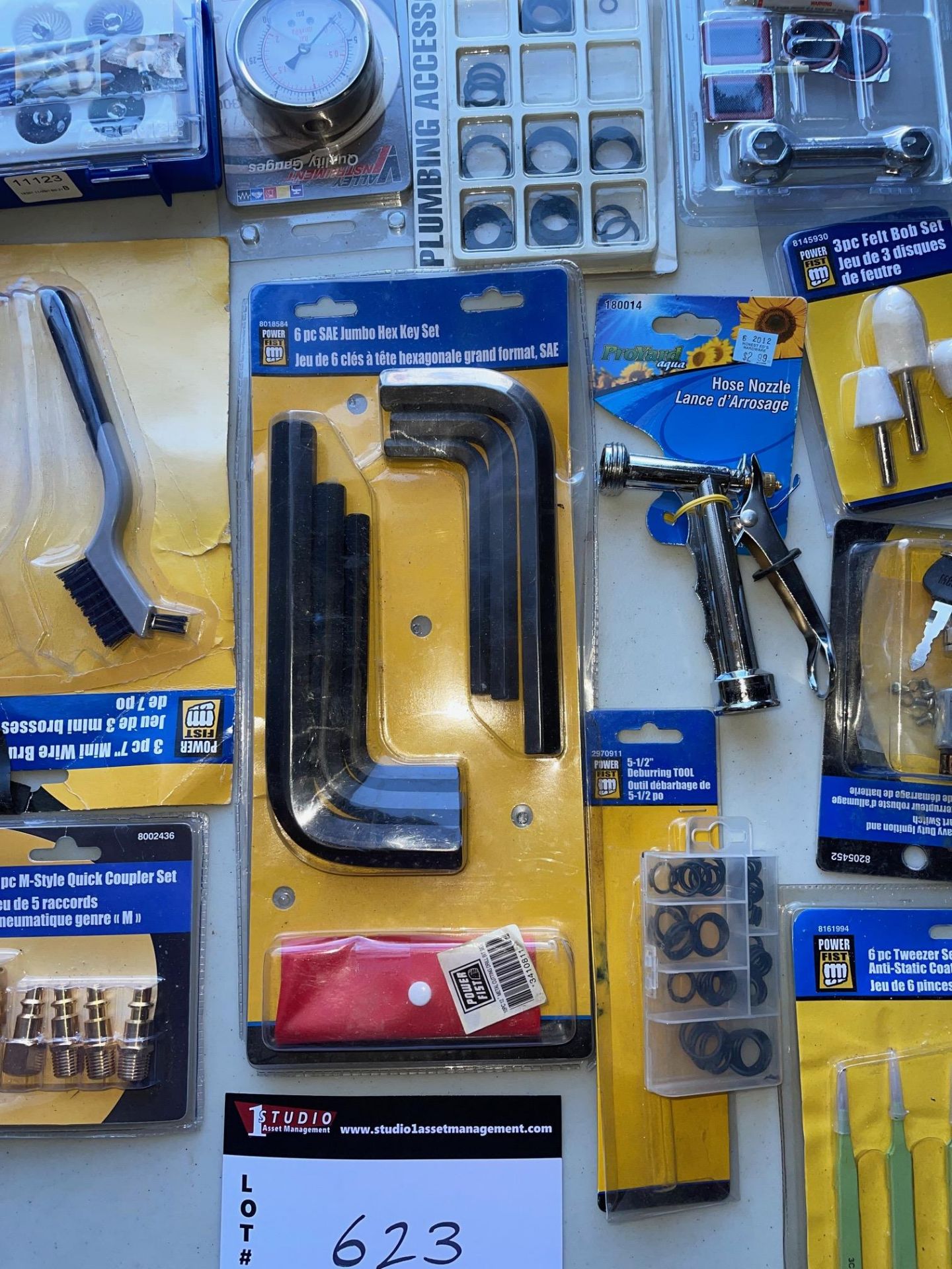 LOT/ ASSORTED TOOLS INCLUDING 5 PIECE M-STYLE QUICK COUPLE OF SETS, 6 PIECE SAE JUMBO HEX KEY SET, 8 - Image 4 of 6