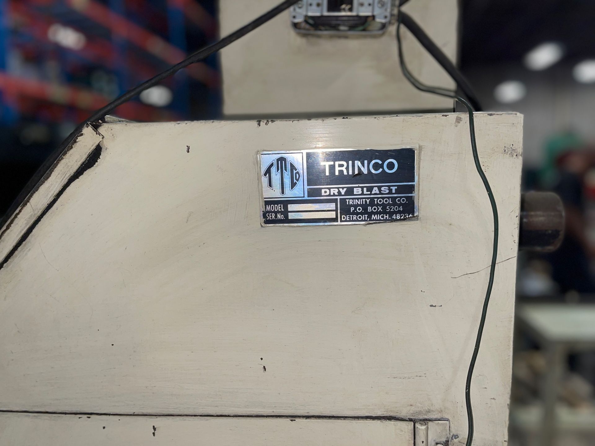 TRINCO DRY SAND BLASTER - Image 2 of 5