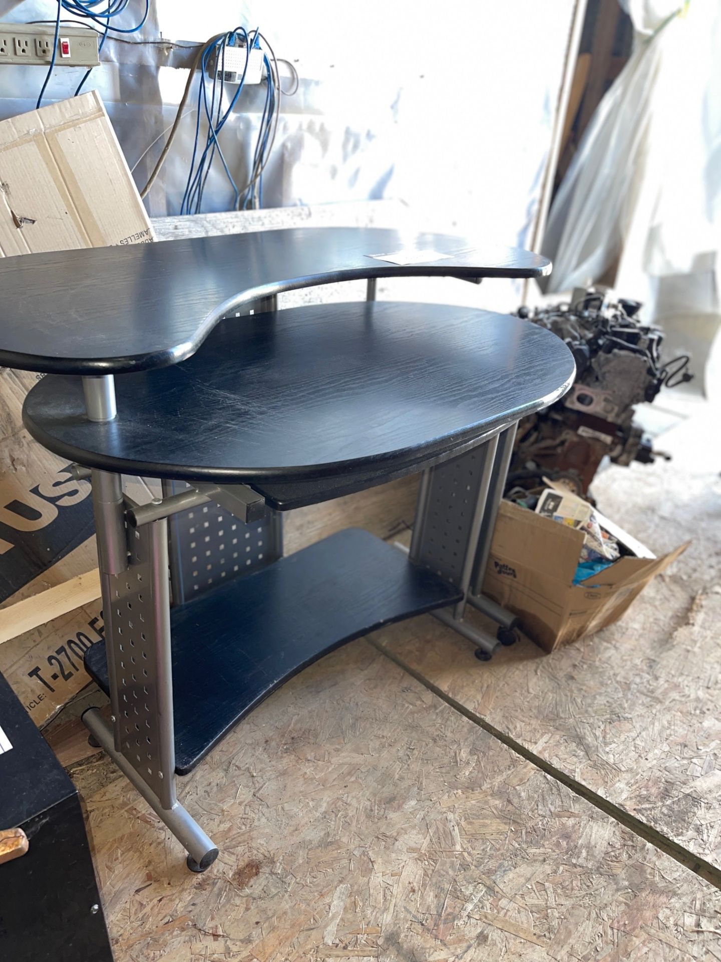 BLACK AND SILVER OFFICE DESK - Image 2 of 2