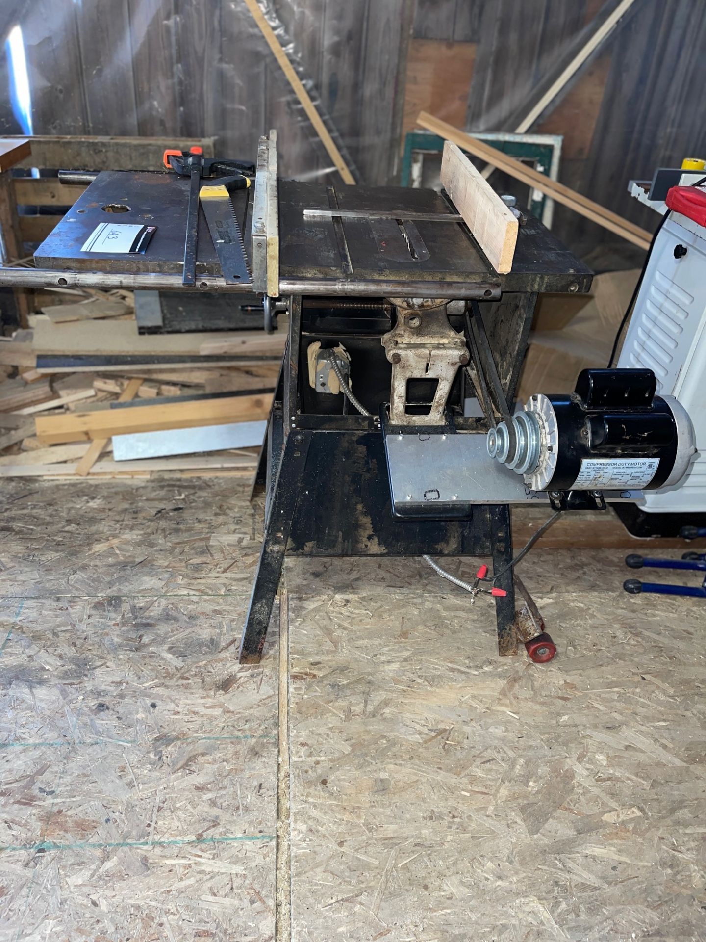 MOTORIZED SAW