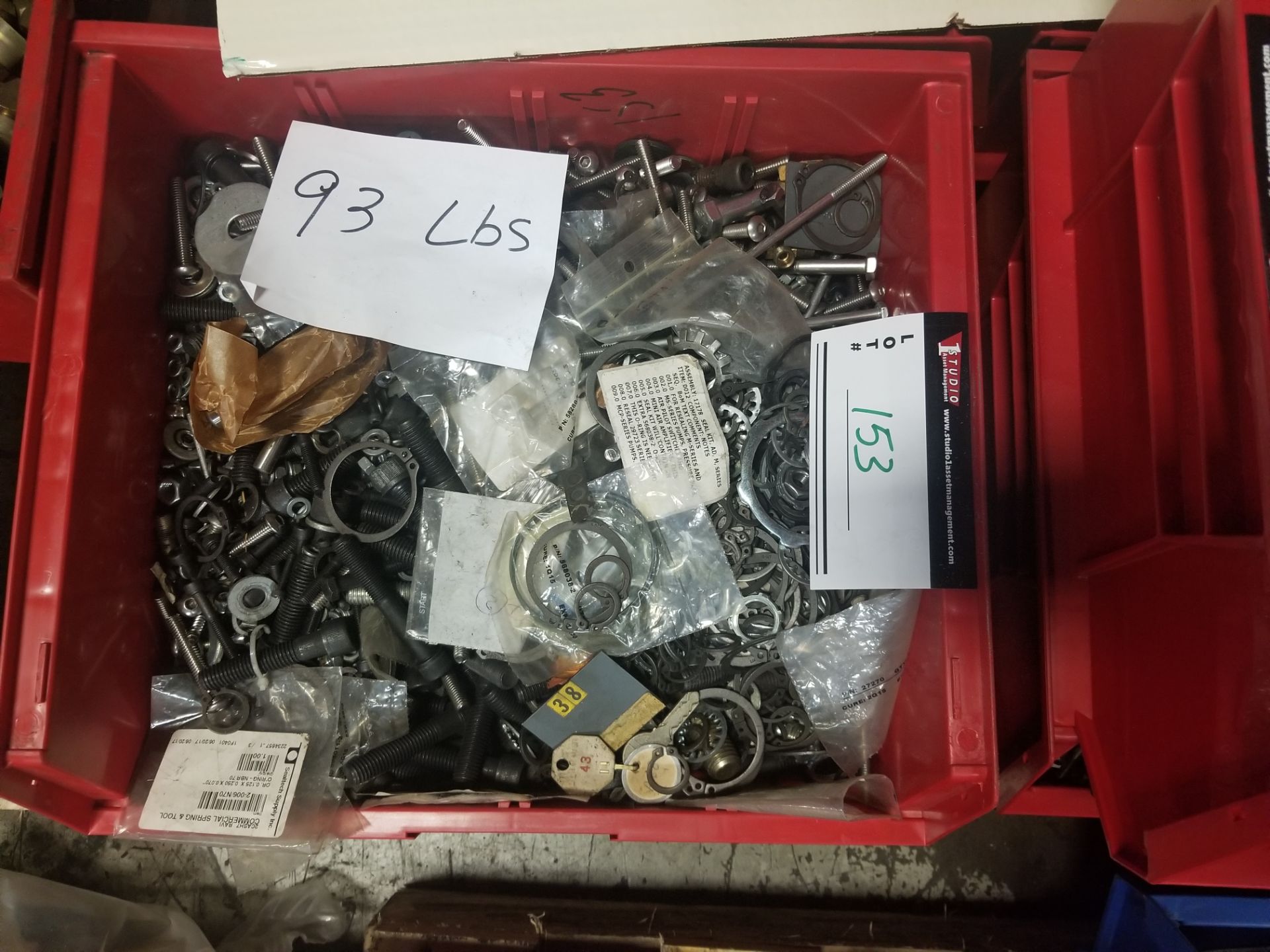 WASHERS/BOLTS/FITTINGS - Image 2 of 3