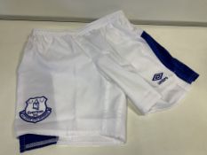 50 X BRAND NEW OFFICIAL EVERTON FC CHILDRENS FOOTBALL SHORTS BLUE AND WHITE