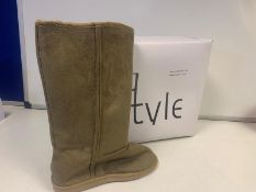 20 X BRAND NEW BOXED EQ STYLE WINTER BOOTS CAMEL SIZE 4 IN 2 BOXES