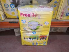 224 X FREELIFE BY BEBE CASH MINI 2 NAPPIES IN 2 BOXES