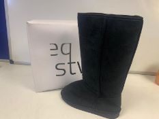 20 X BRAND NEW BOXED EQ STYLE WINTER BOOTS BLACK SIZES 3 AND 4 IN 2 BOXES