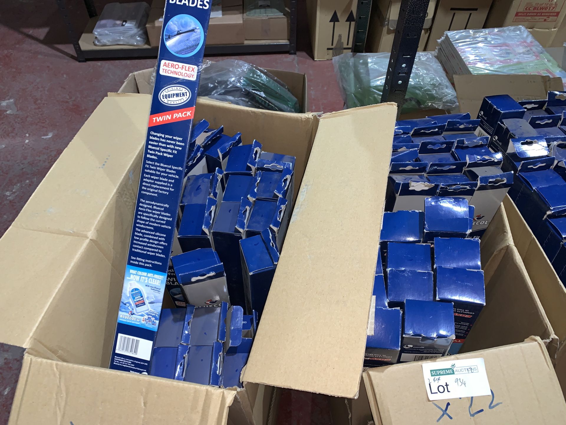 44 x NEW ASSORTED BLUECOL WINDSCREEN WIPER BLADES